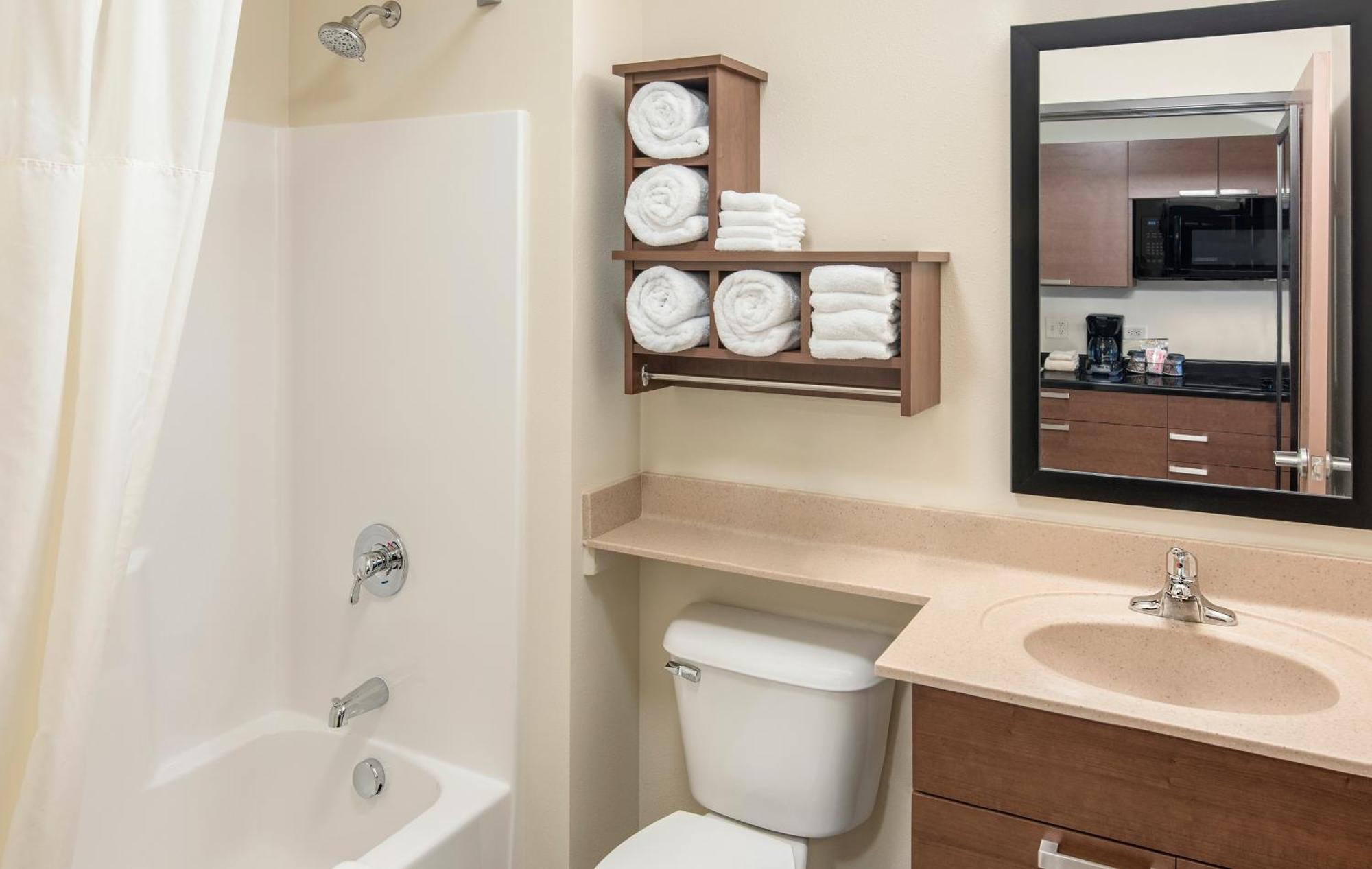 Queen Room,1667449090:JPEG