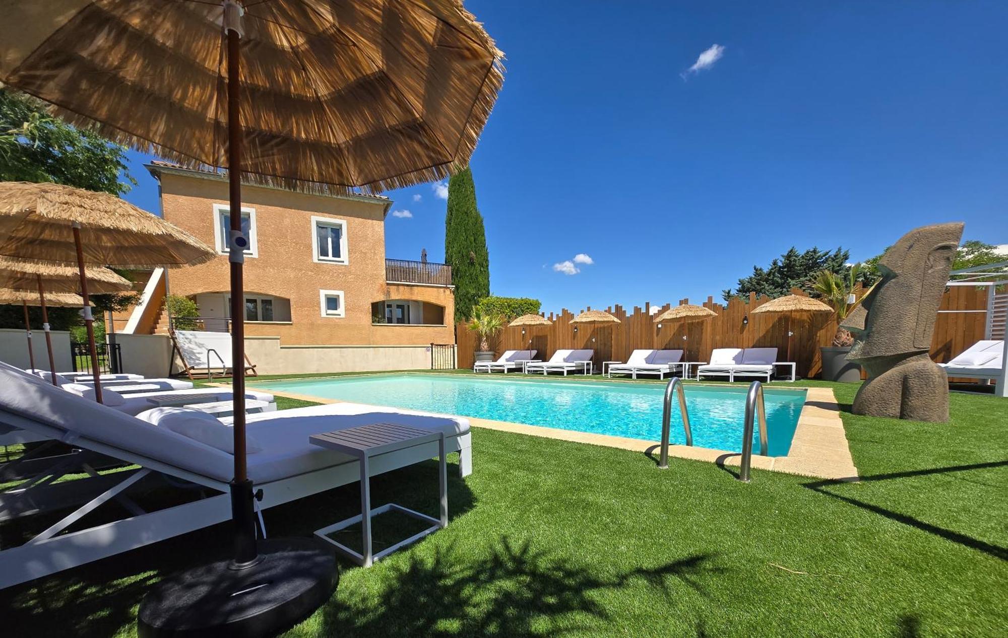 King Room Pool View