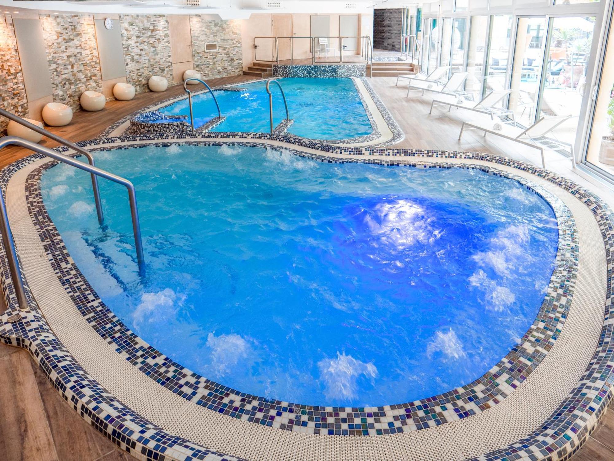 Double Room Ground Floor Forest View Spa Access