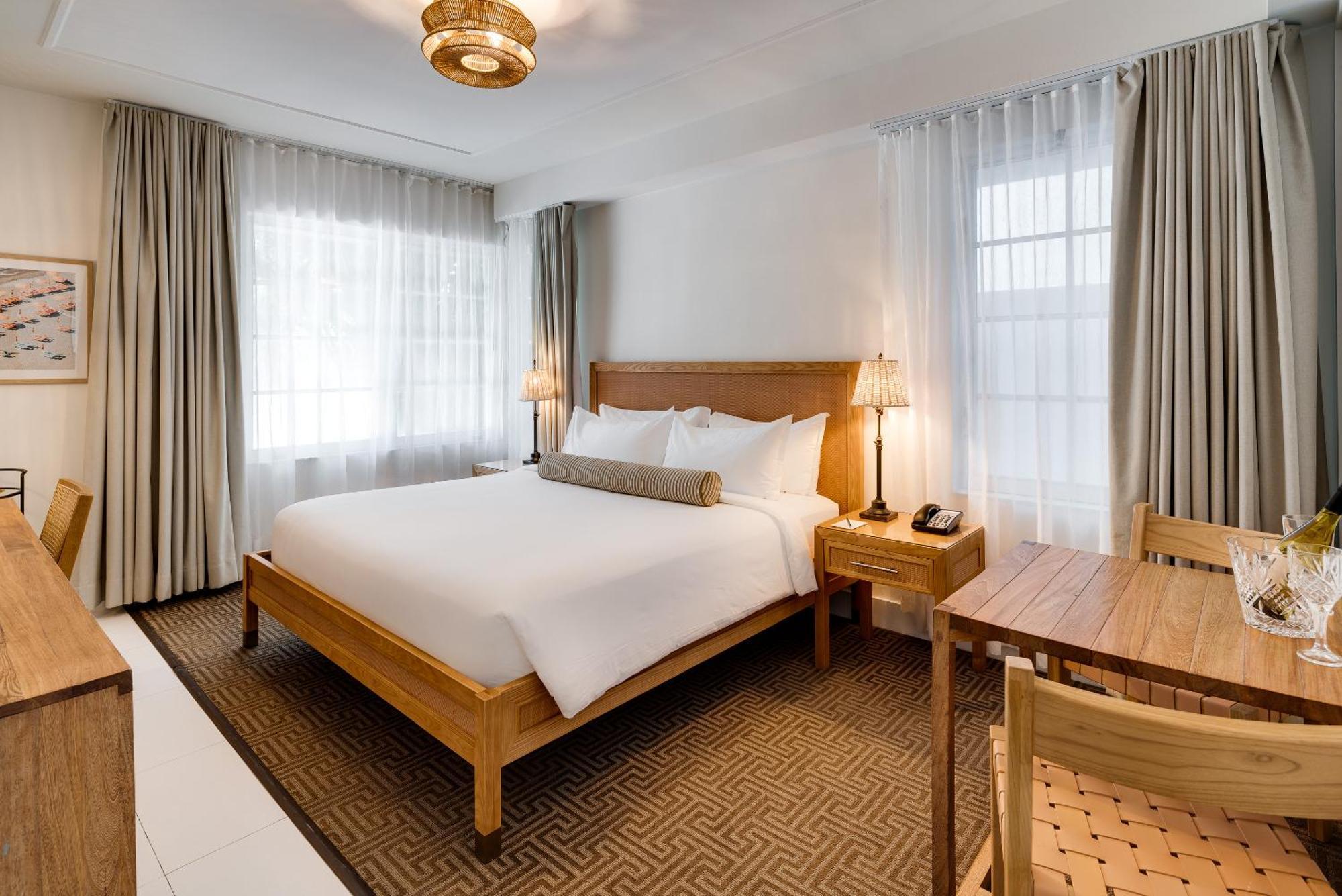 Standard King Room