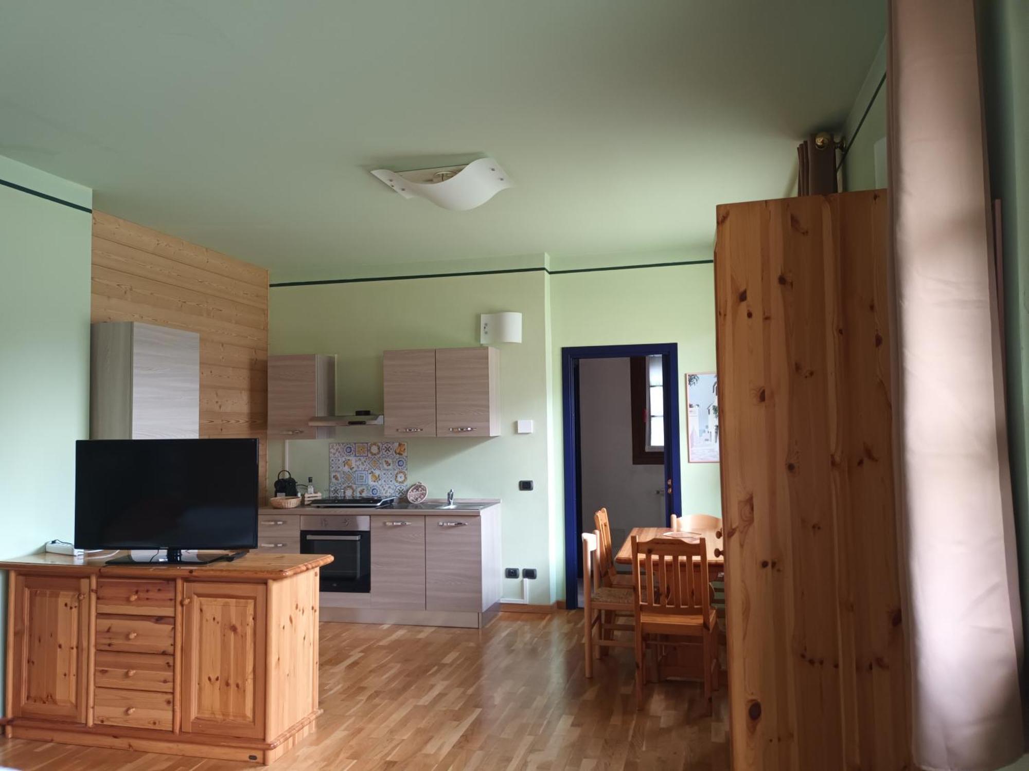 Deluxe Apartment