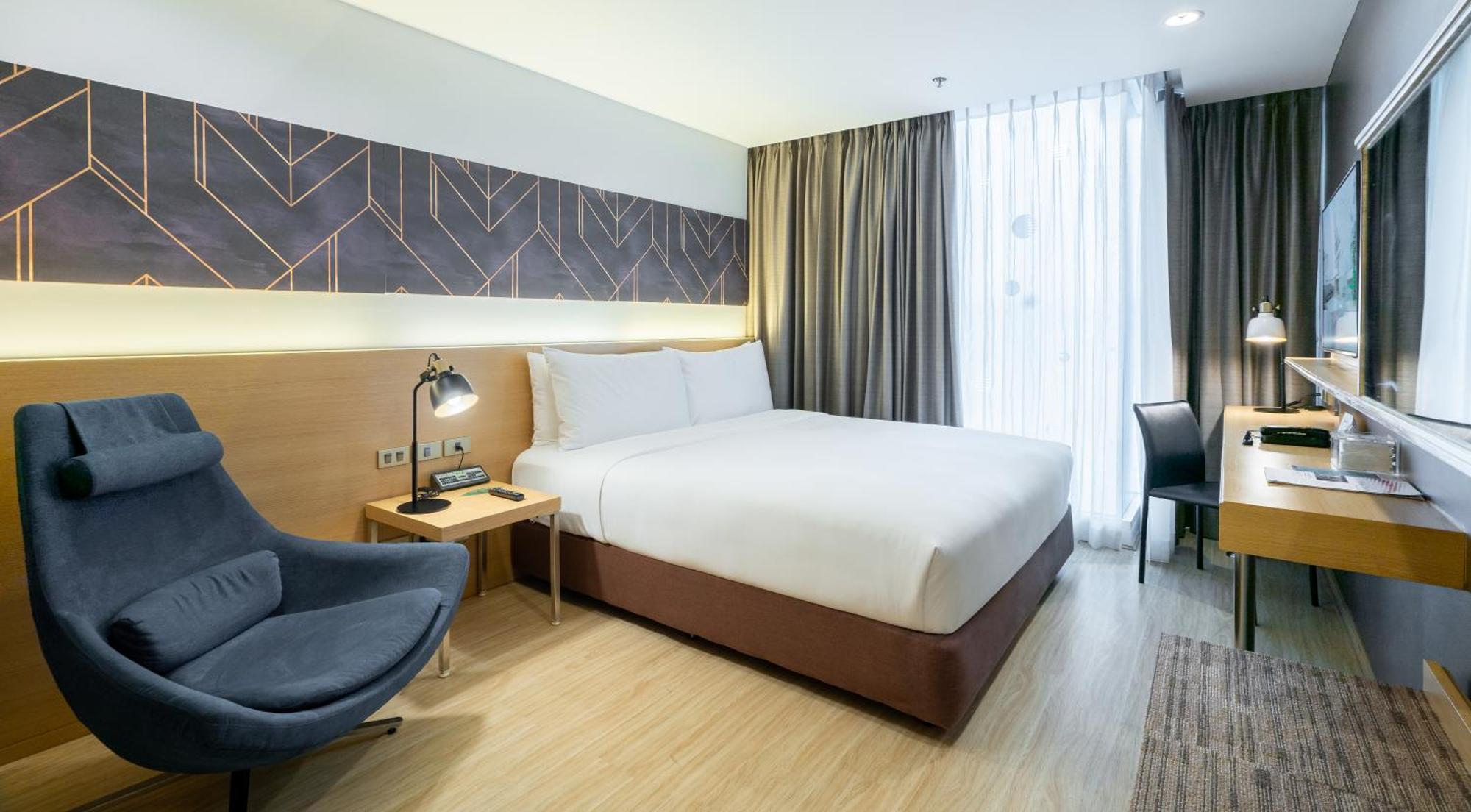 Superior King Room