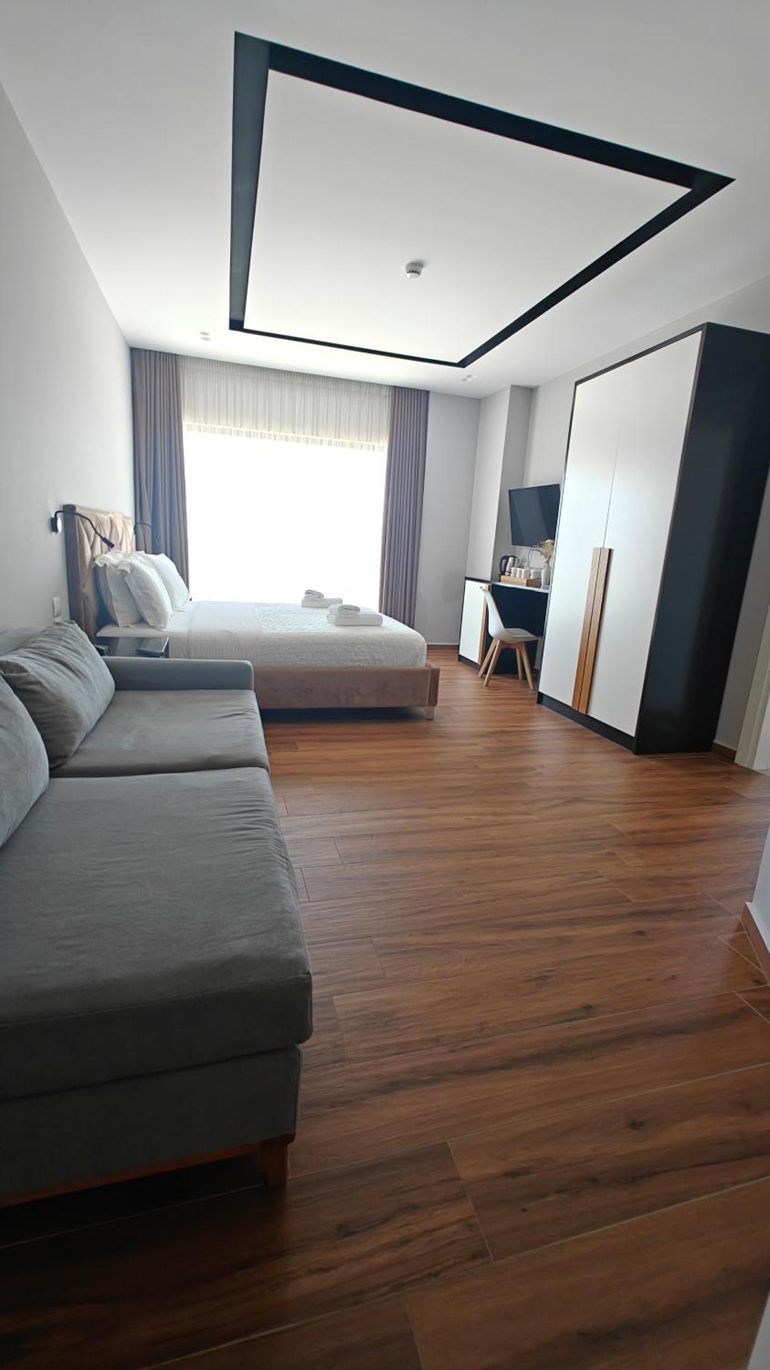 King Suite Sea View