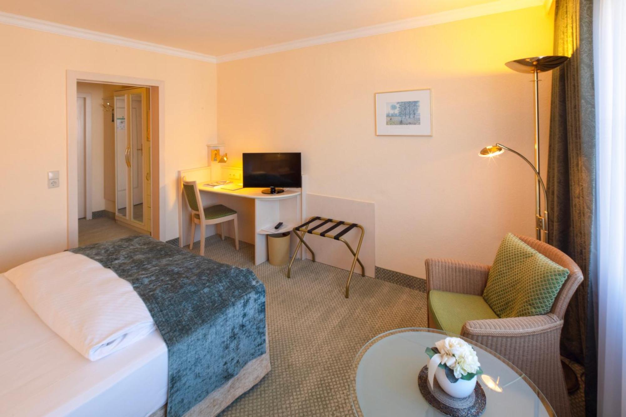 Deluxe Single Room