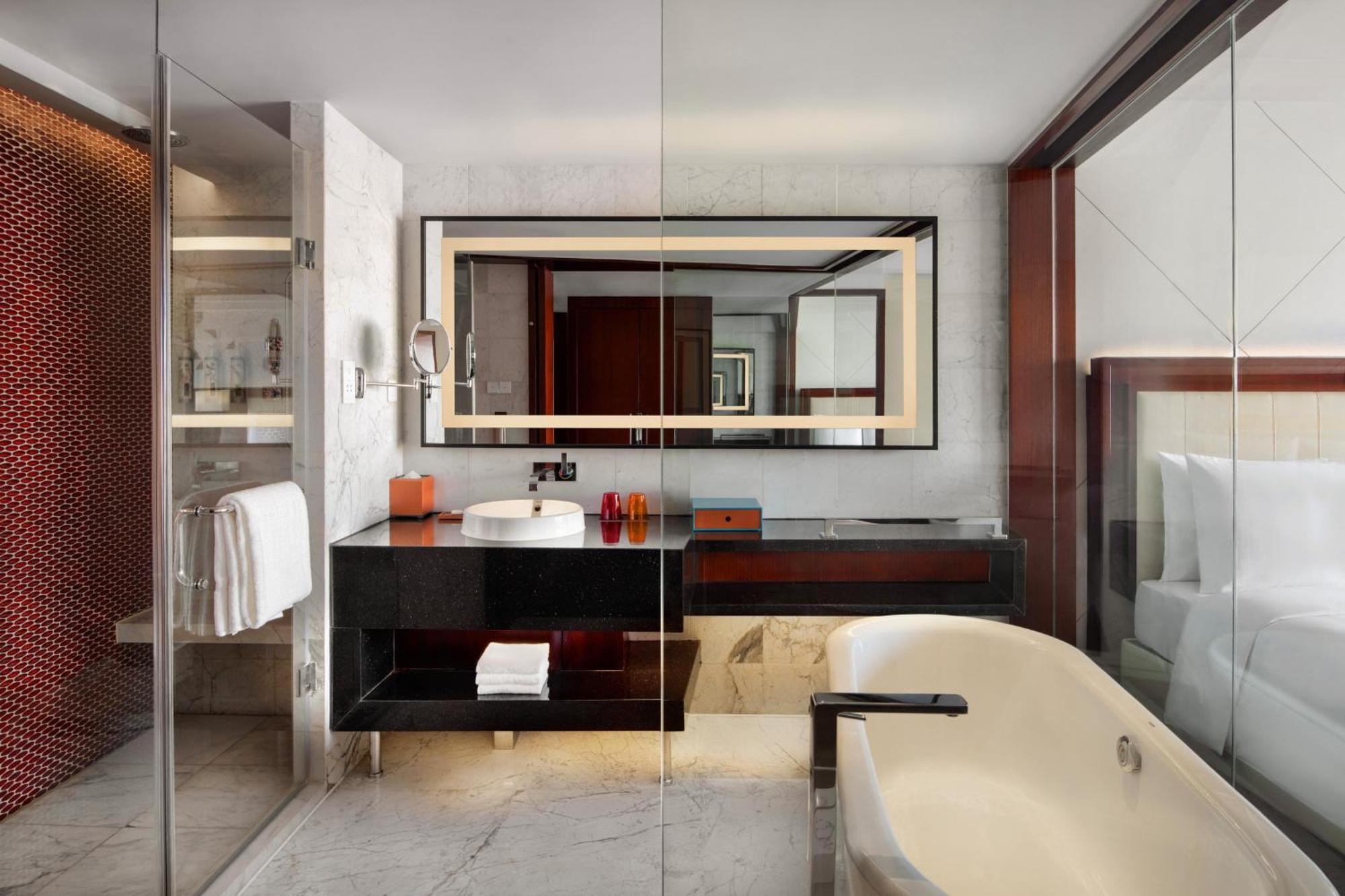 Guest room 1 King include Food & Beverage