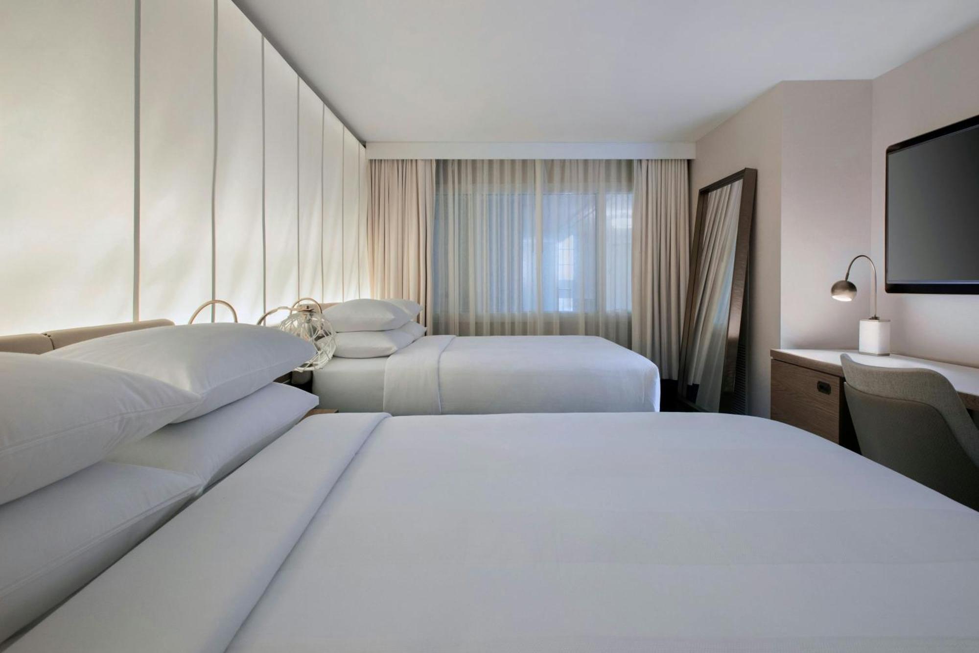 Queen Room Two Queen Beds Hearing Accessible