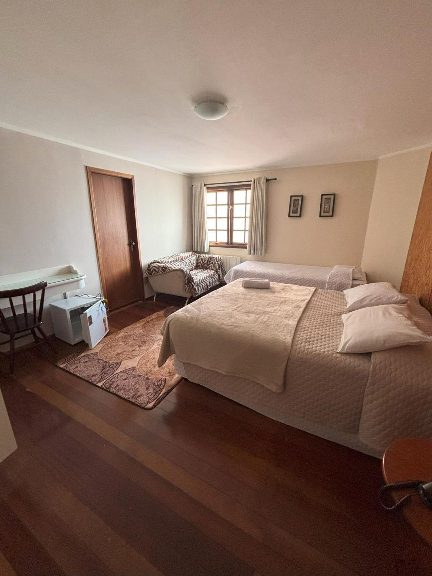 Quarto Triplo Superior