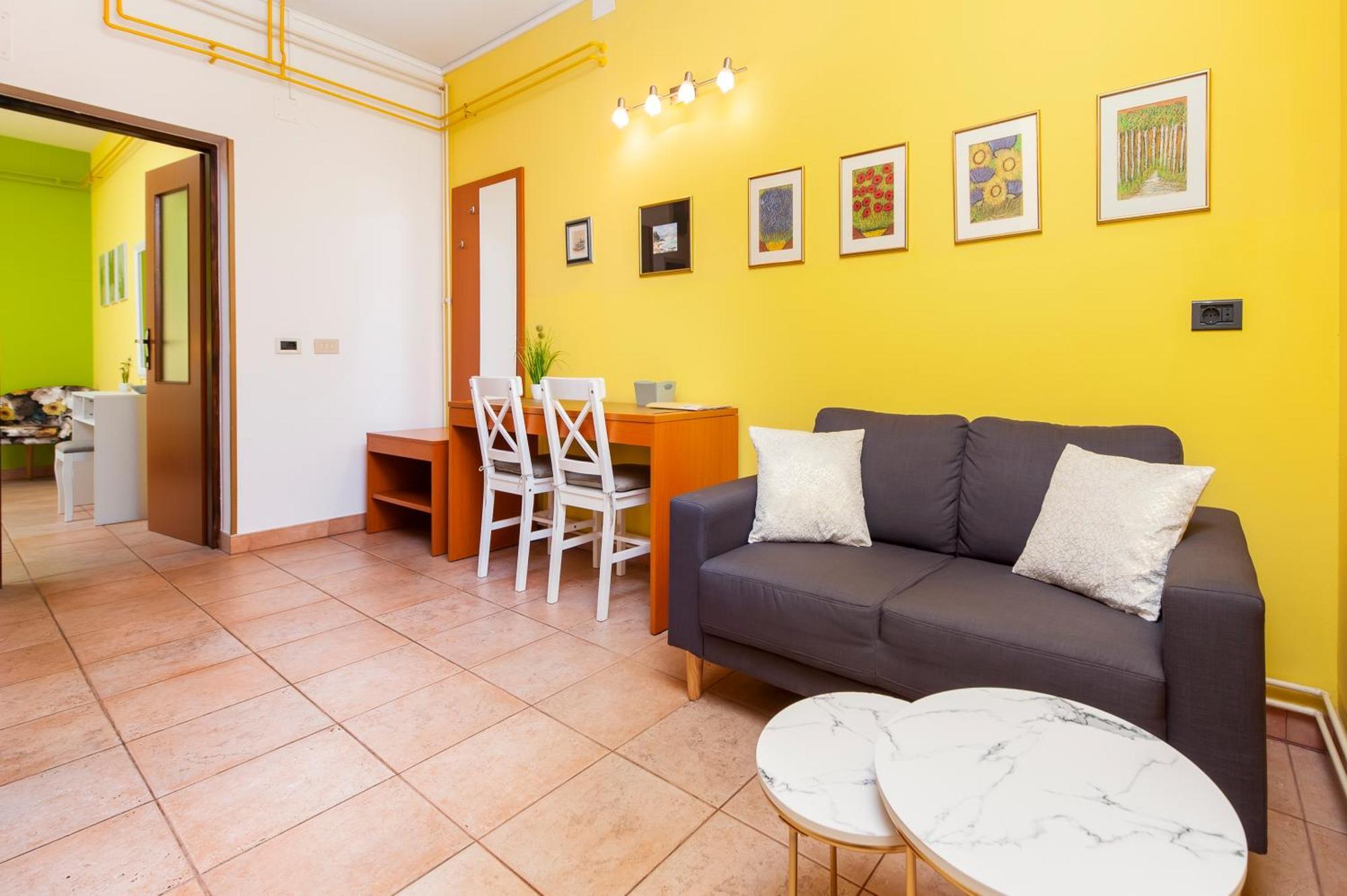 One-Bedroom Apartment