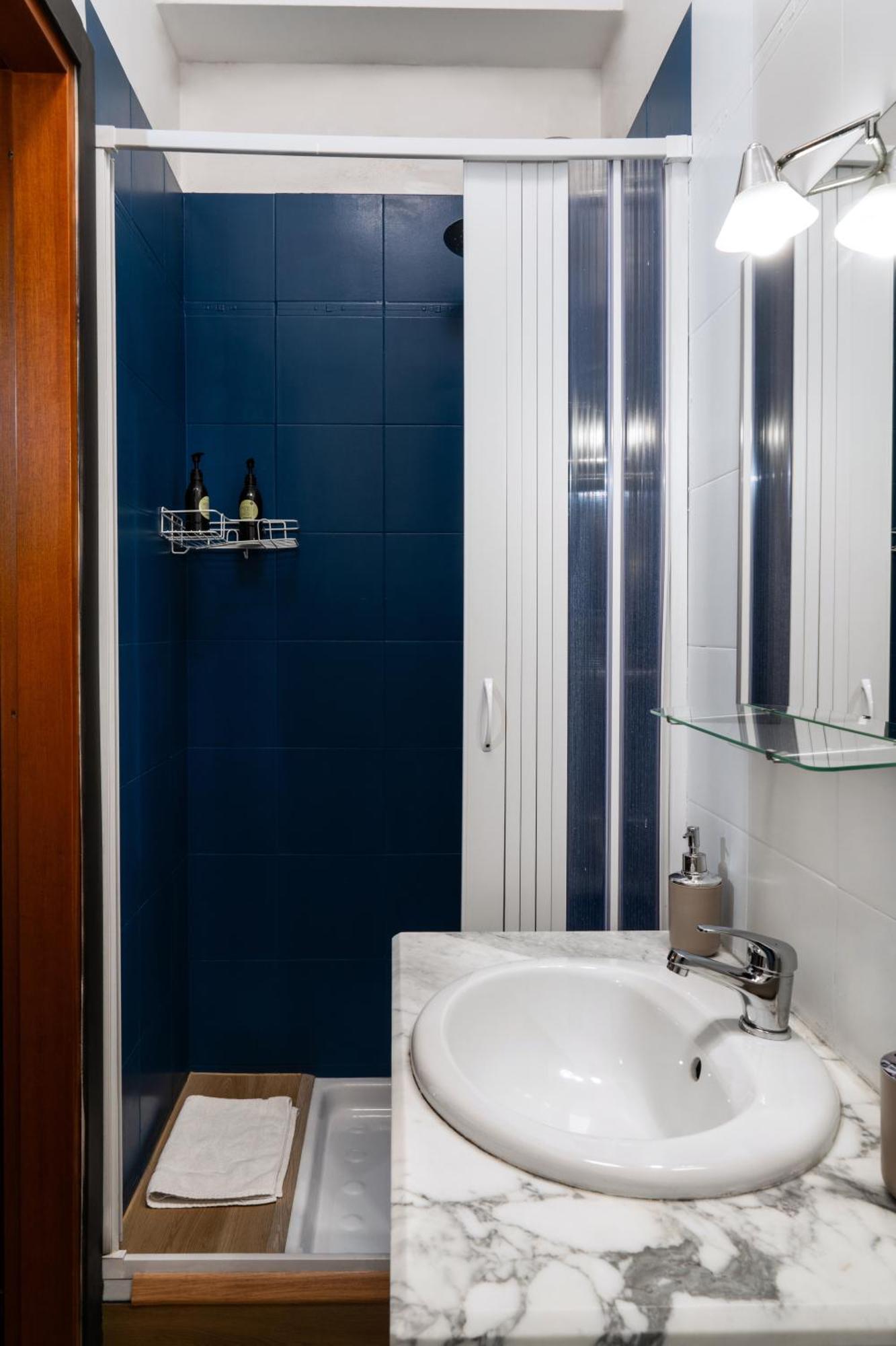 Triple Room Private Bathroom