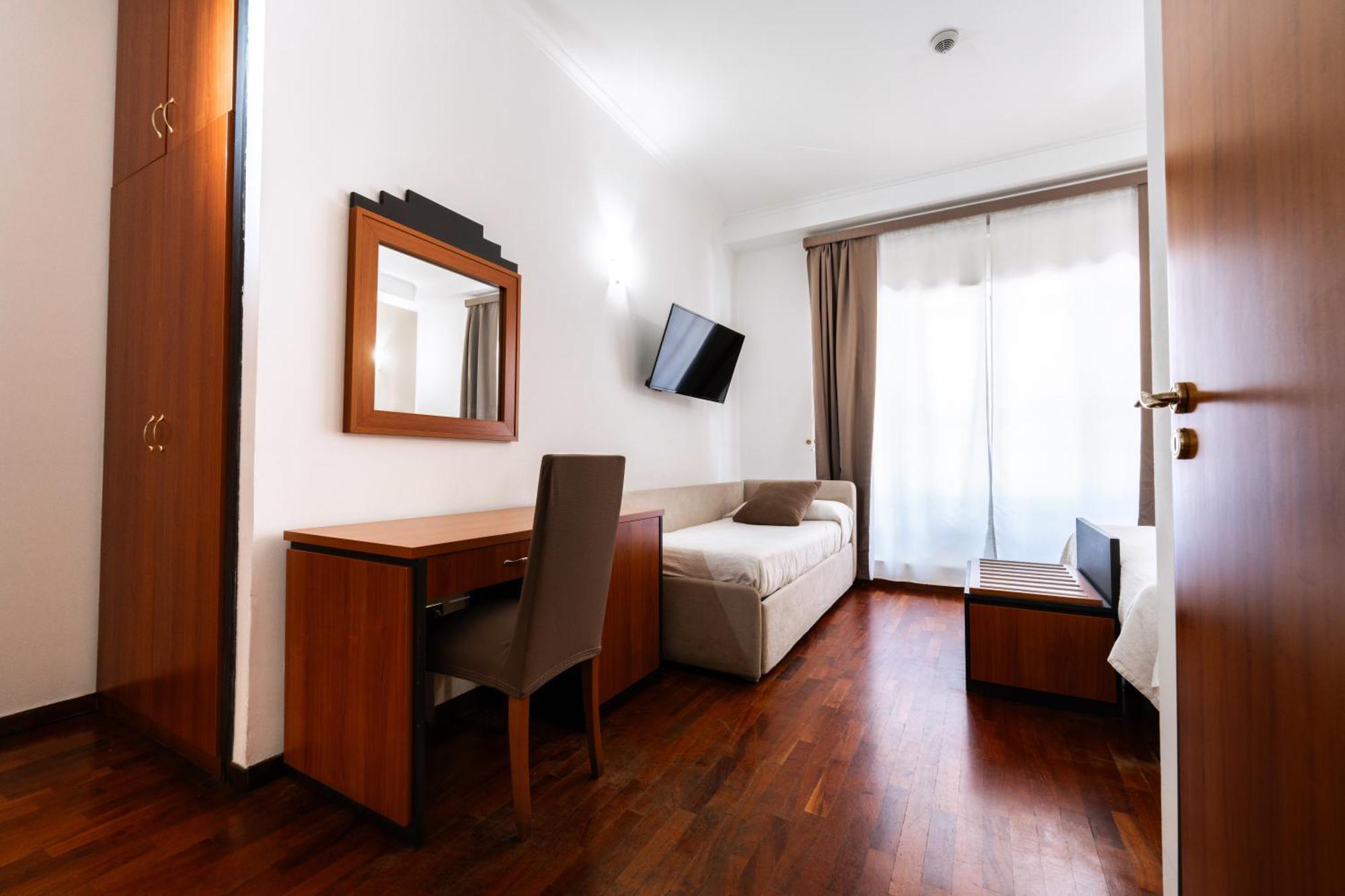 Triple Room Private Bathroom