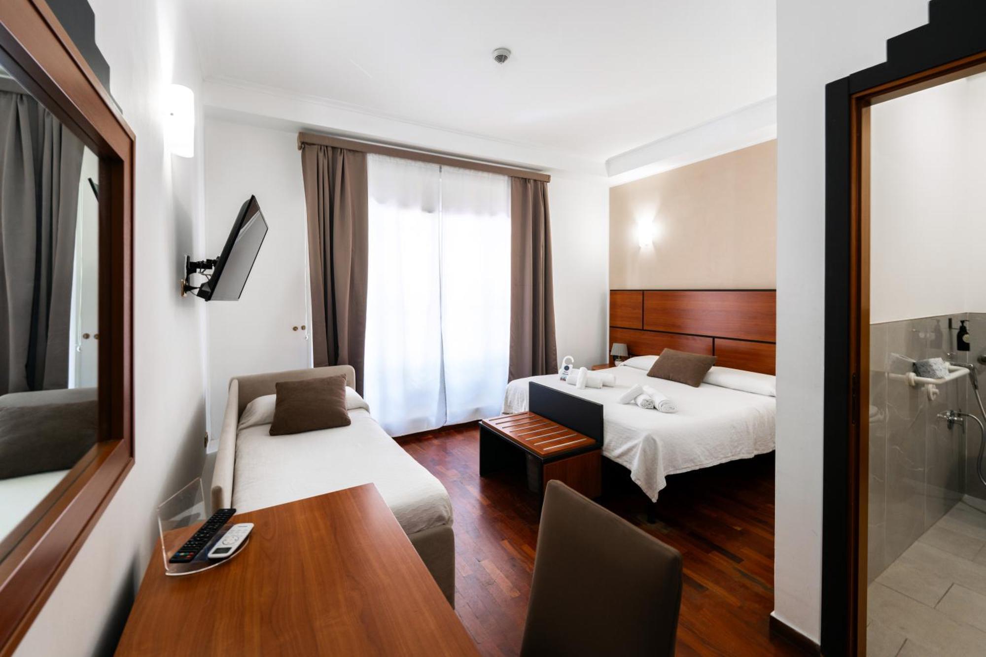 Triple Room Private Bathroom