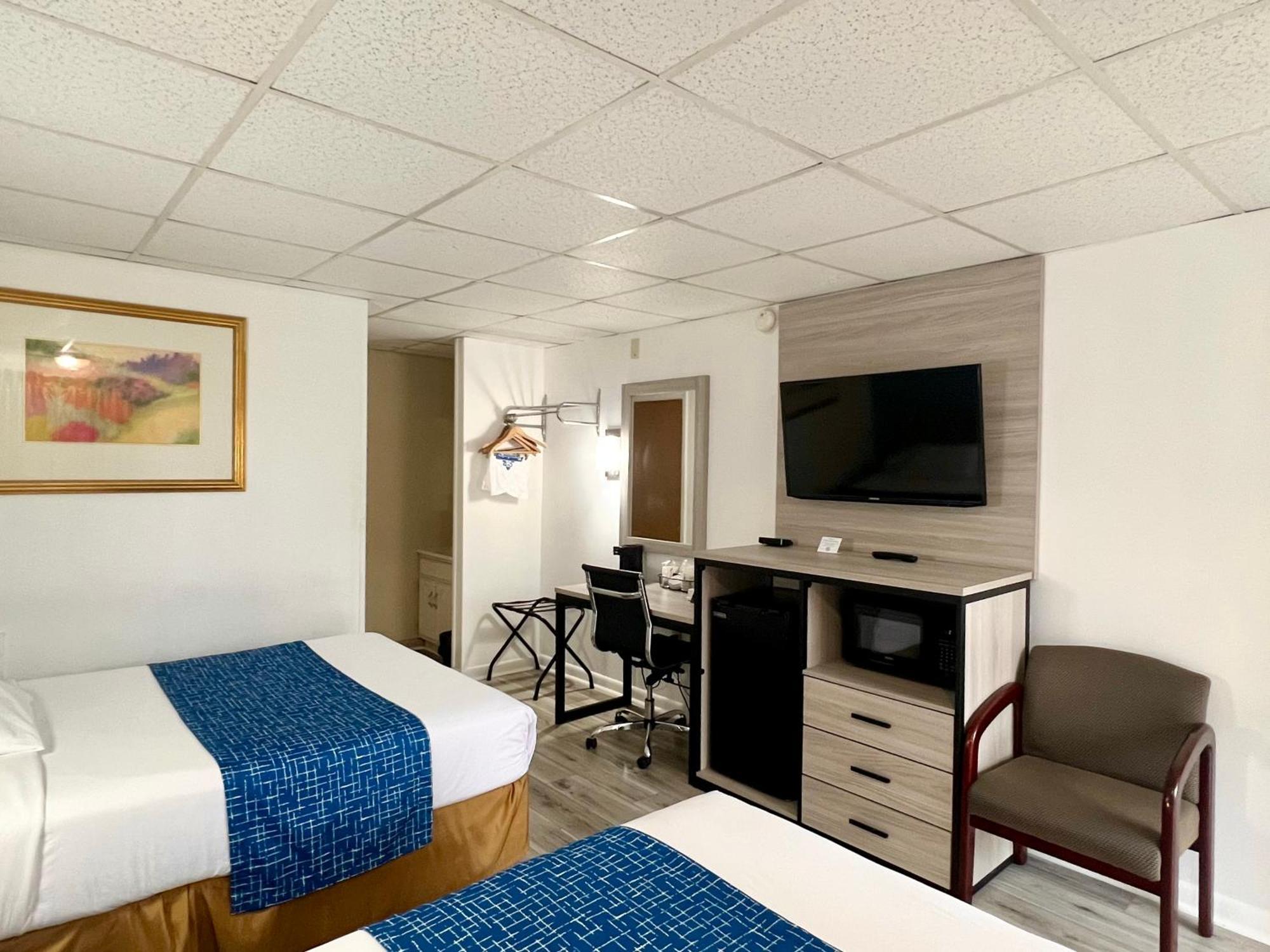 Standard Room Two Double Beds Non-Smoking