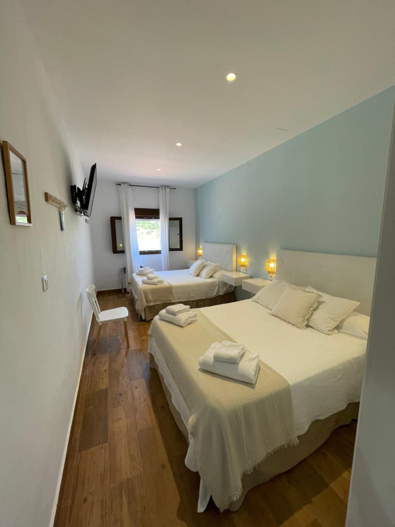 Quadruple Room Private Bathroom