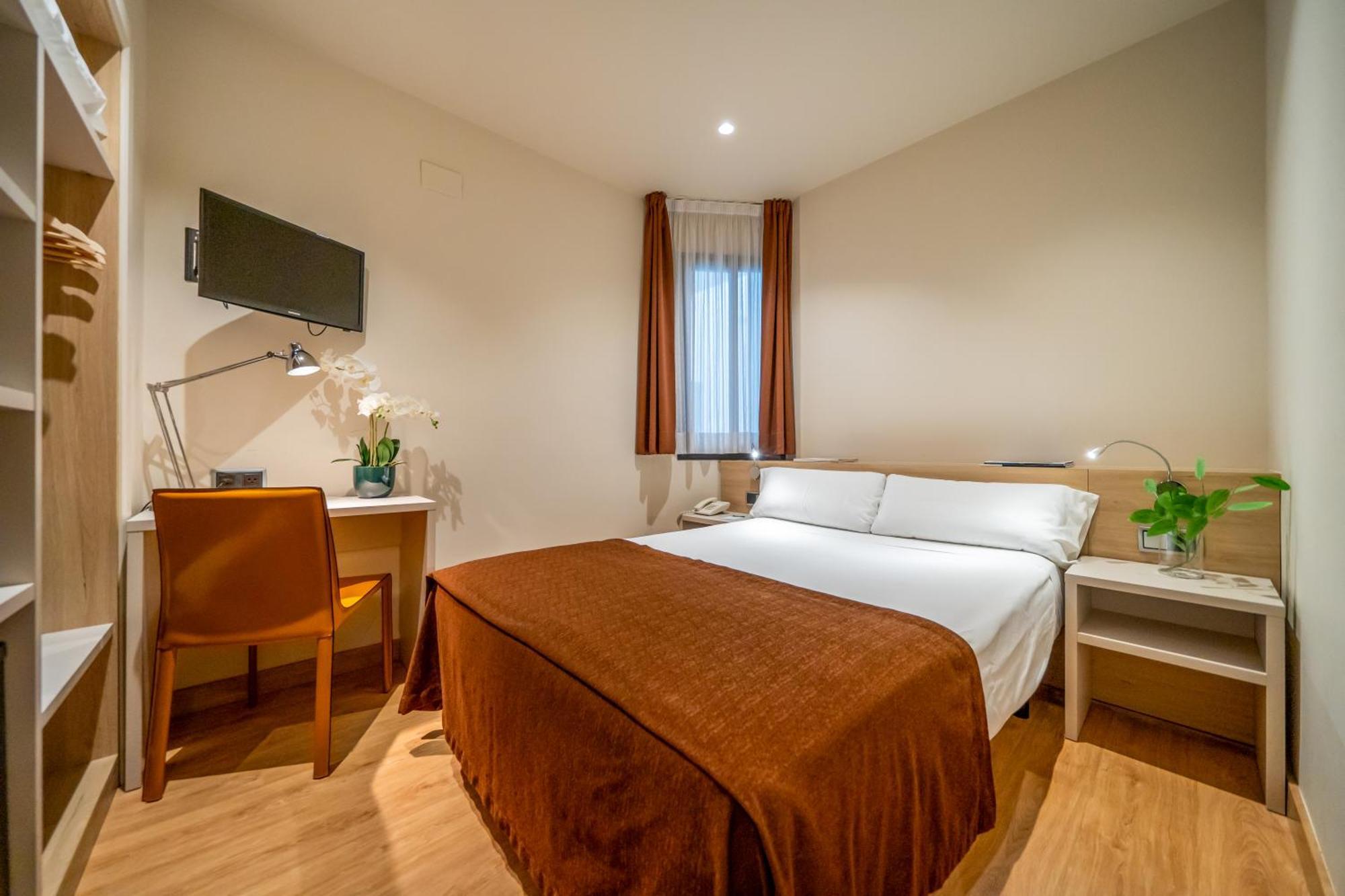 Small Double or Twin Room