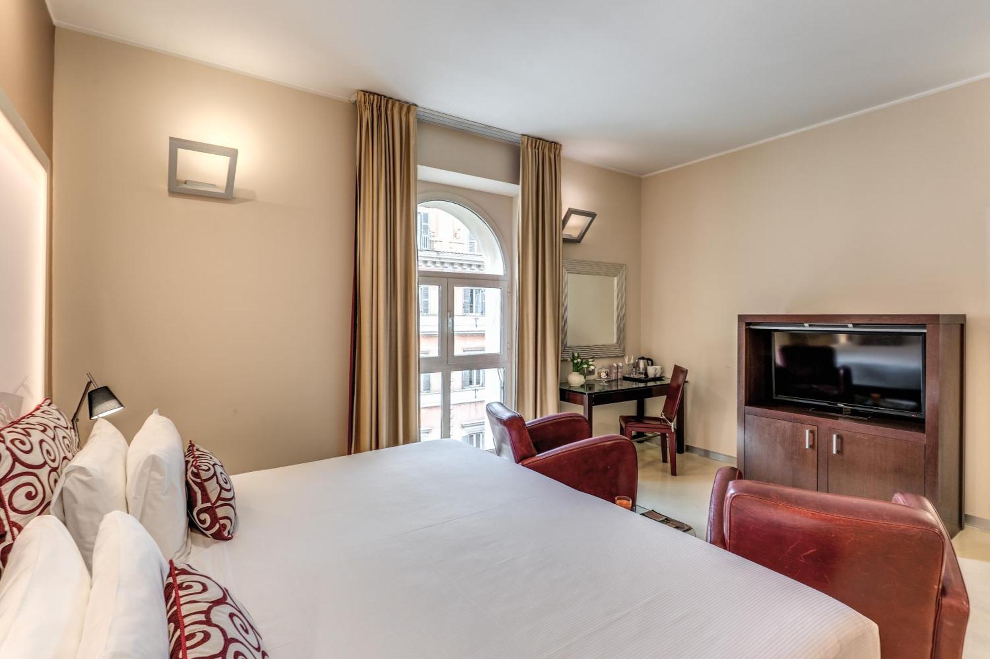 Deluxe Room,1669814716:JPEG