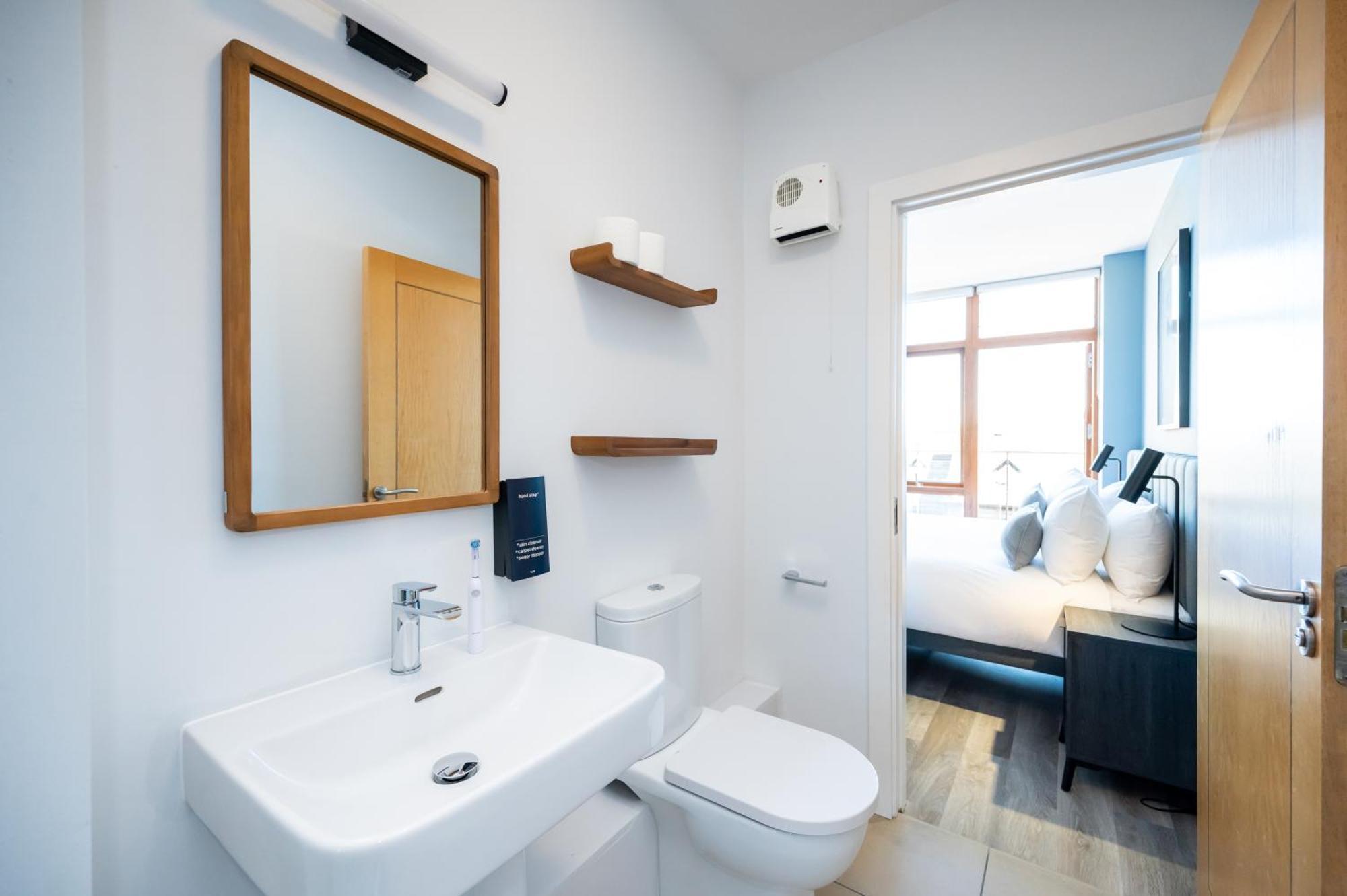 Three-Bedroom Apartment Penthouse
