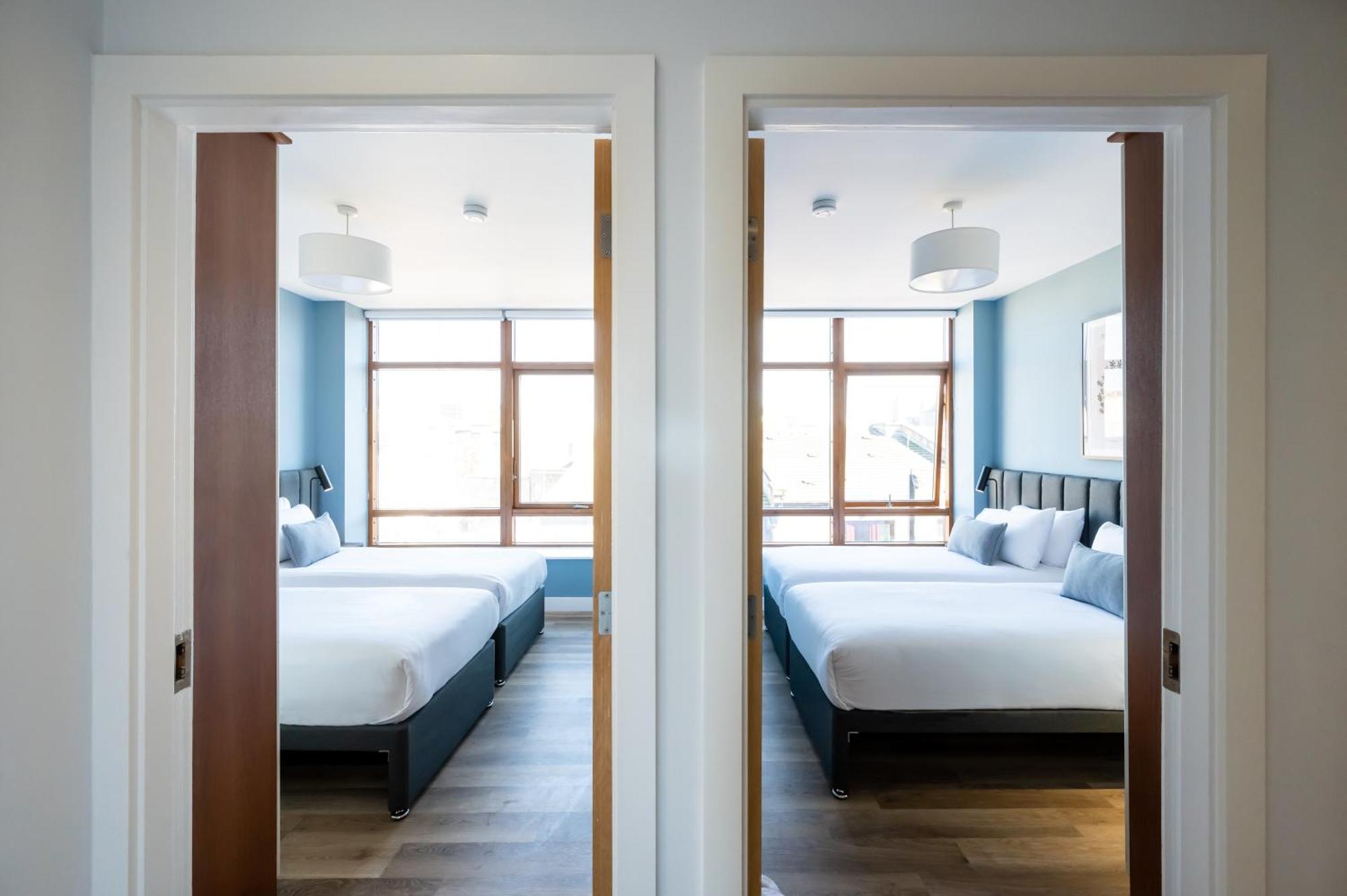 Three-Bedroom Apartment Penthouse