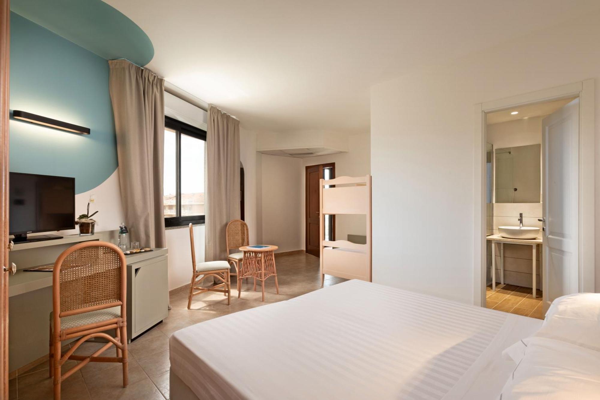 Standard Room,1669820413:JPEG