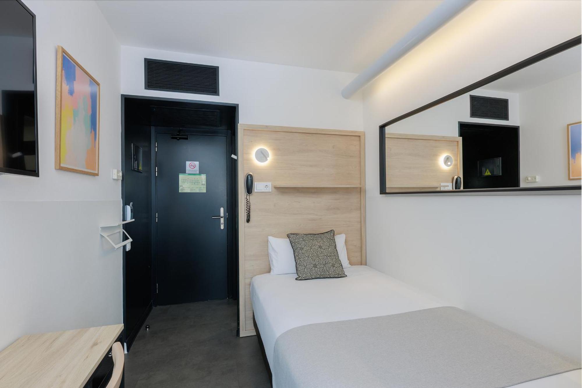 Single Room