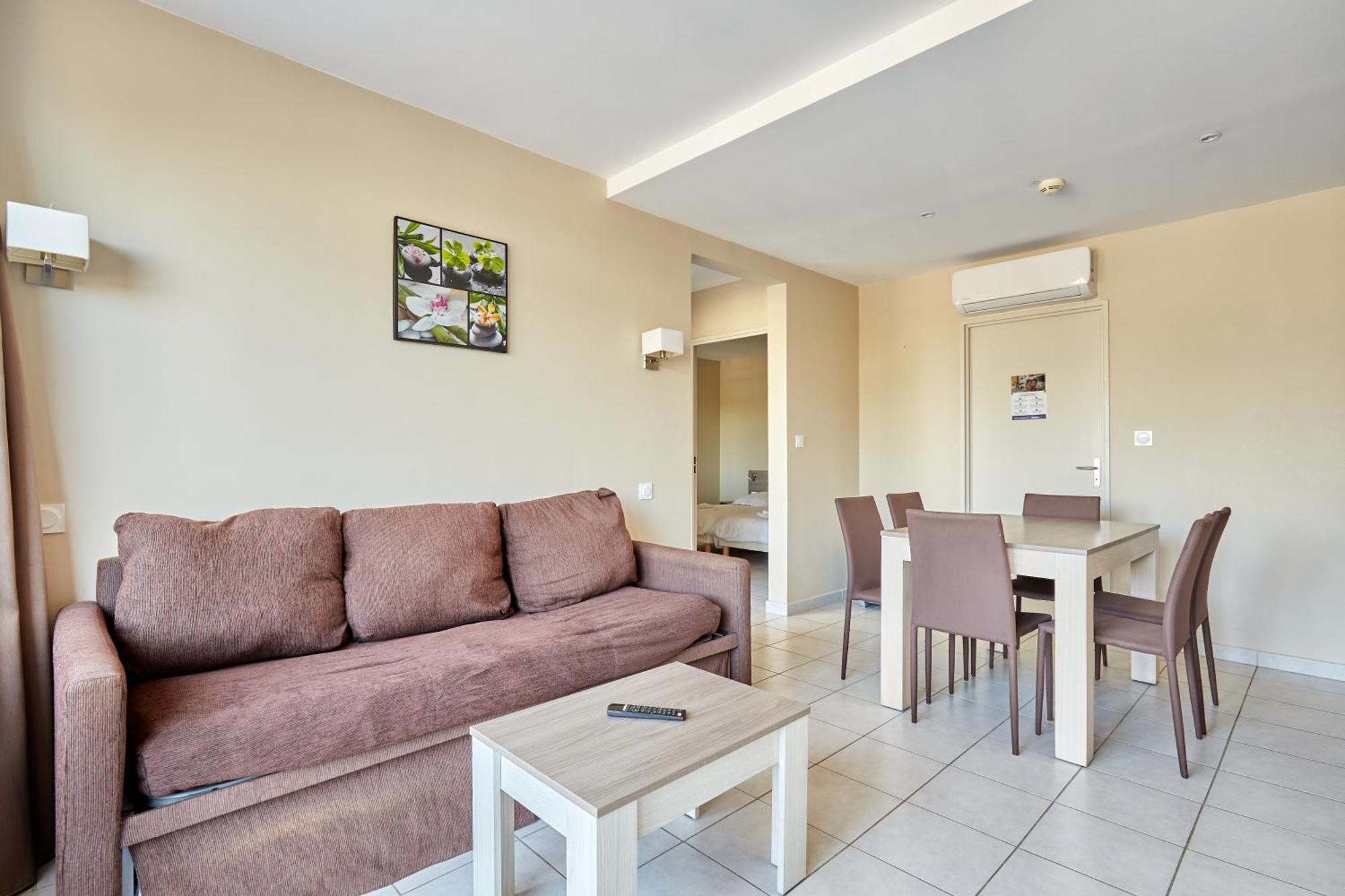 One-Bedroom Apartment