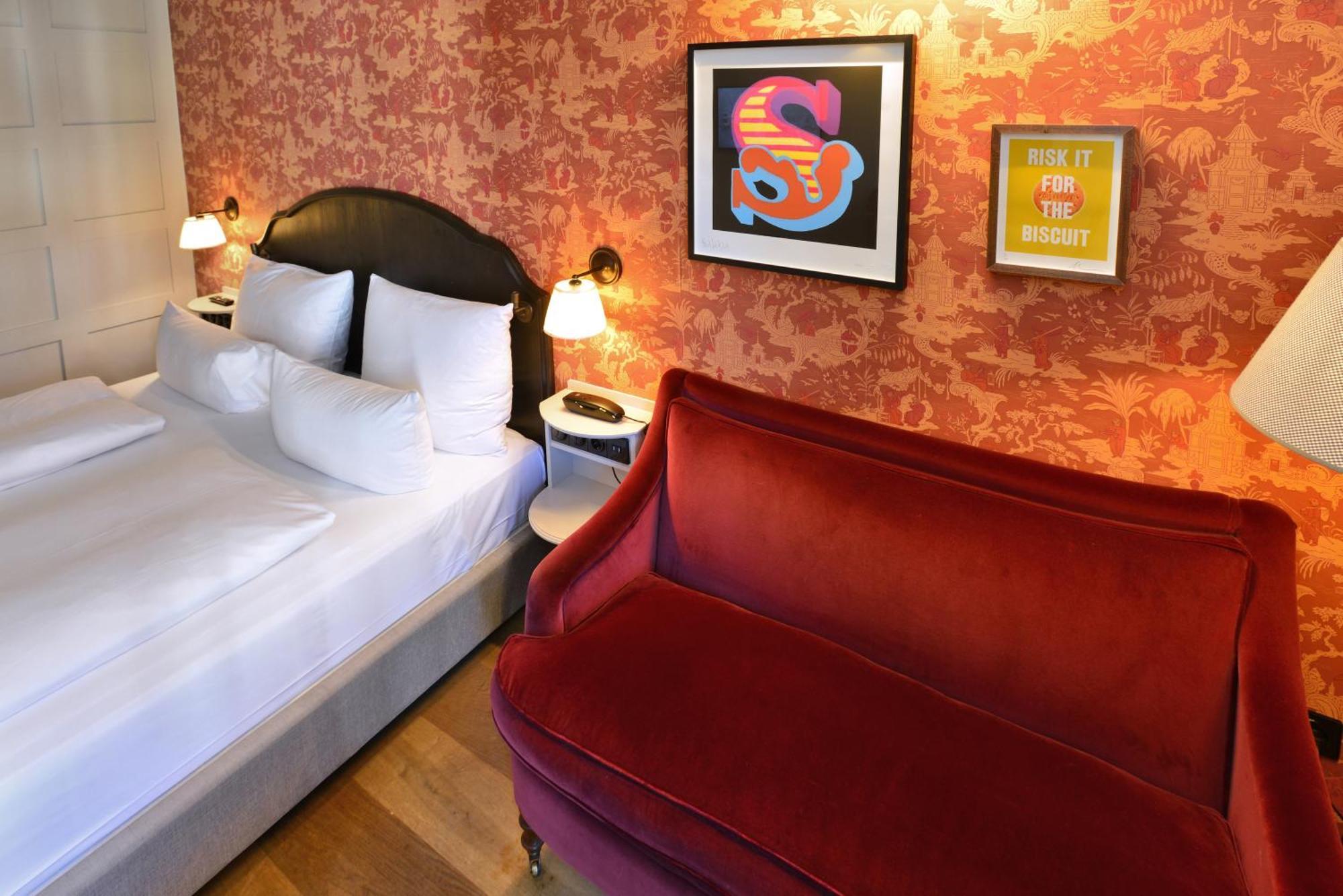 Corner Suite