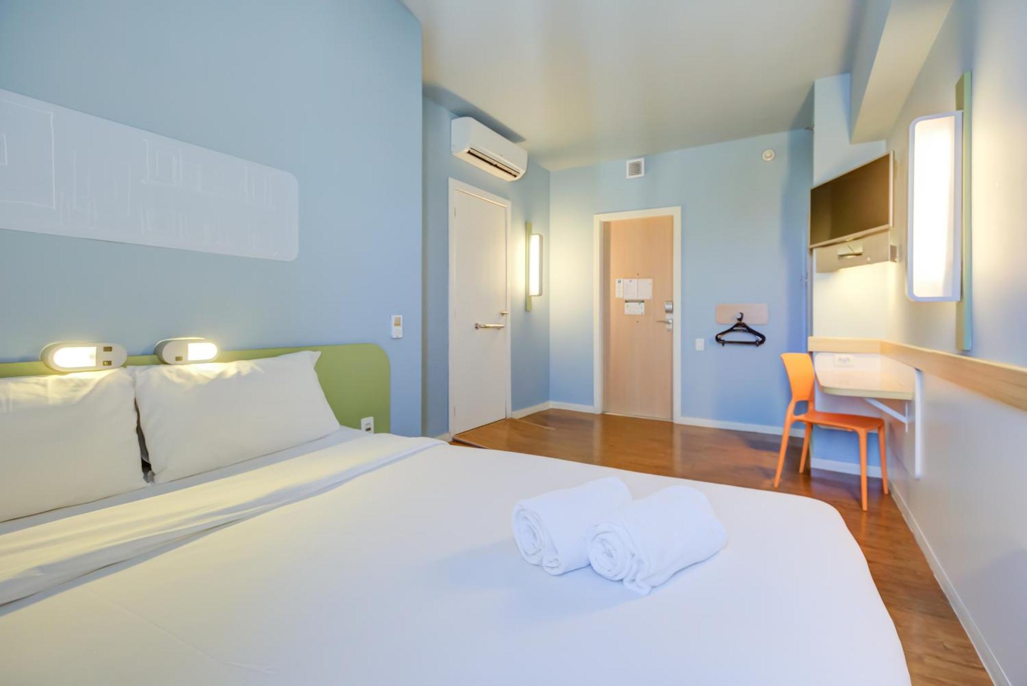 Standard Room Mobility Accessible
