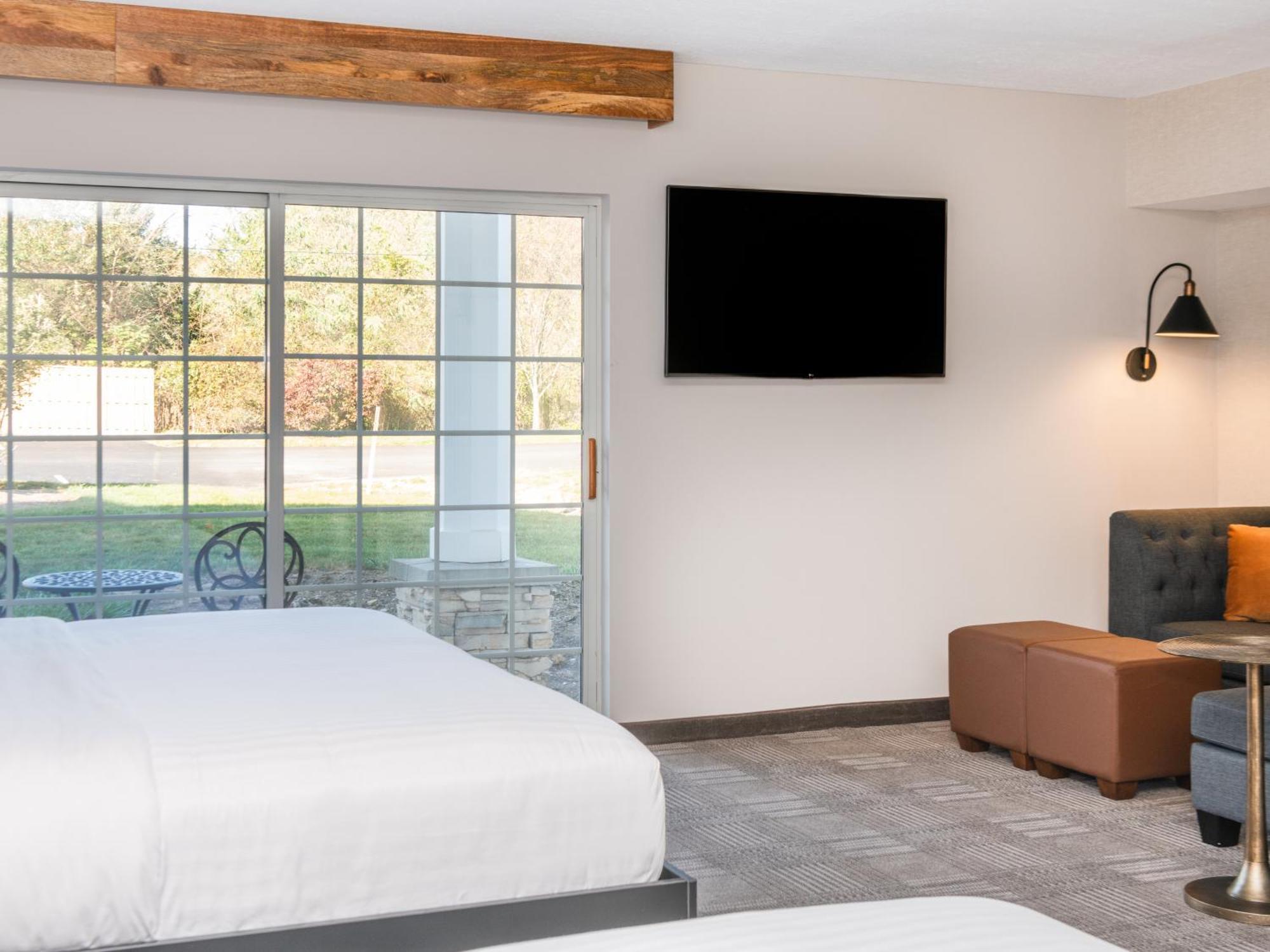 King Room Two King Beds Mobility Accessible Tub