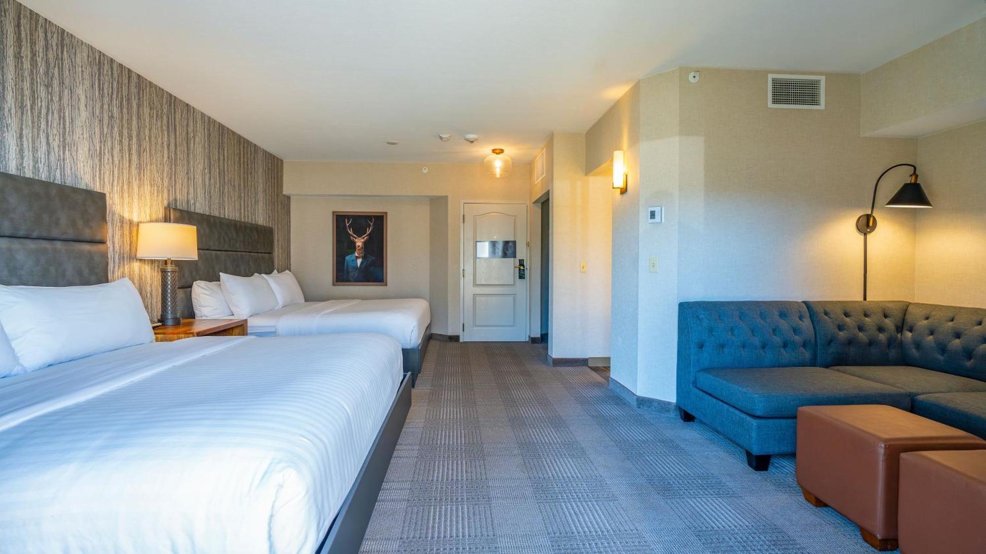 King Room Two King Beds Sofa Bed Courtyard View