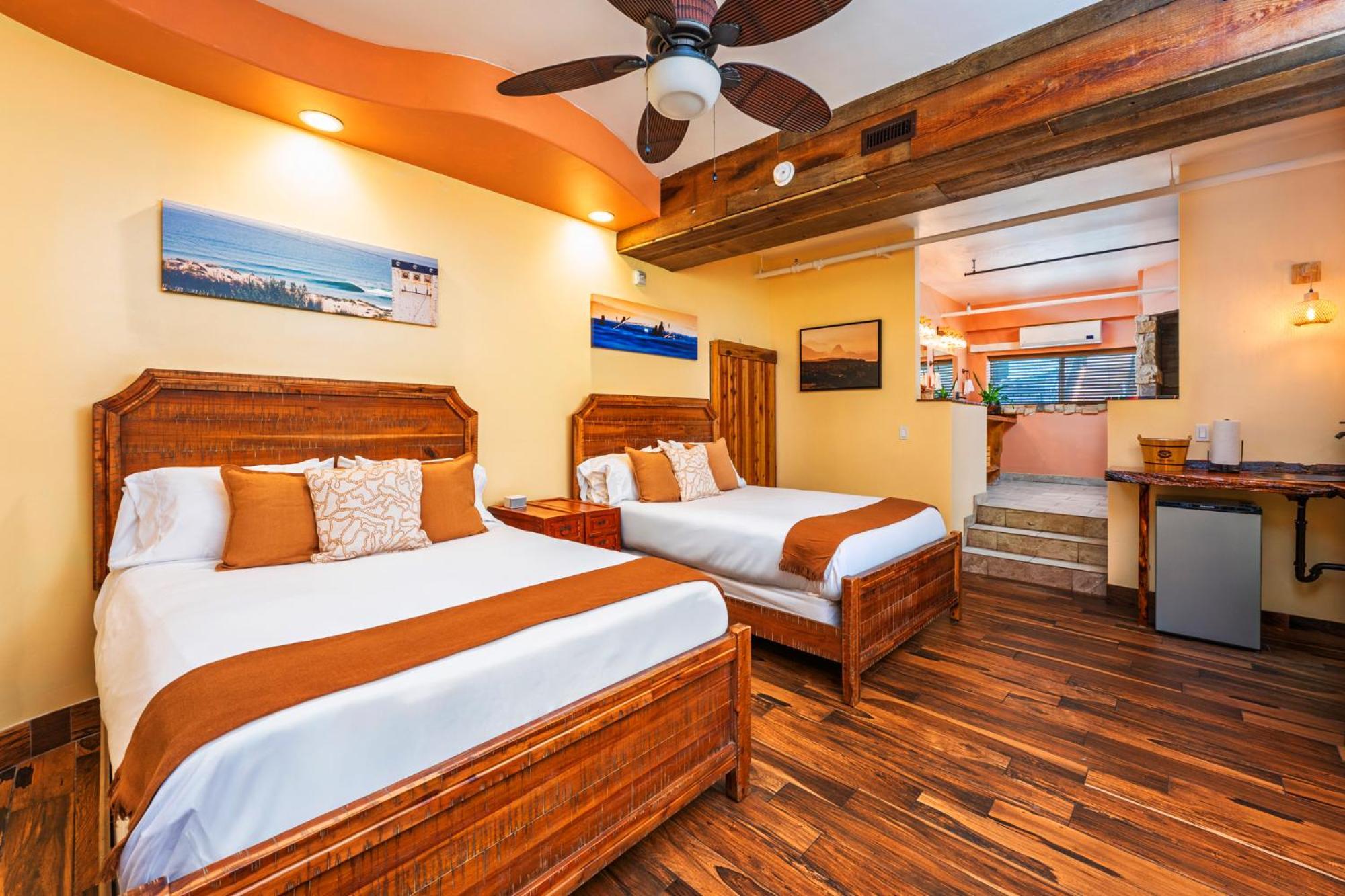 Deluxe Queen Room