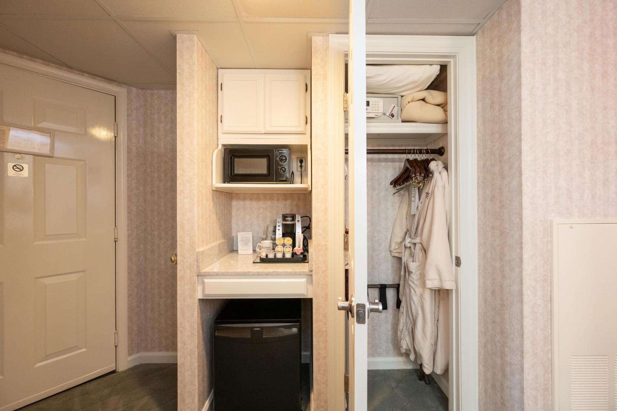 Concierge Standard Room Two Double Beds Adult Level