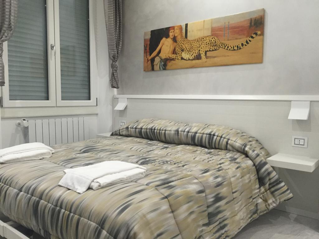 Double Room Private Bathroom