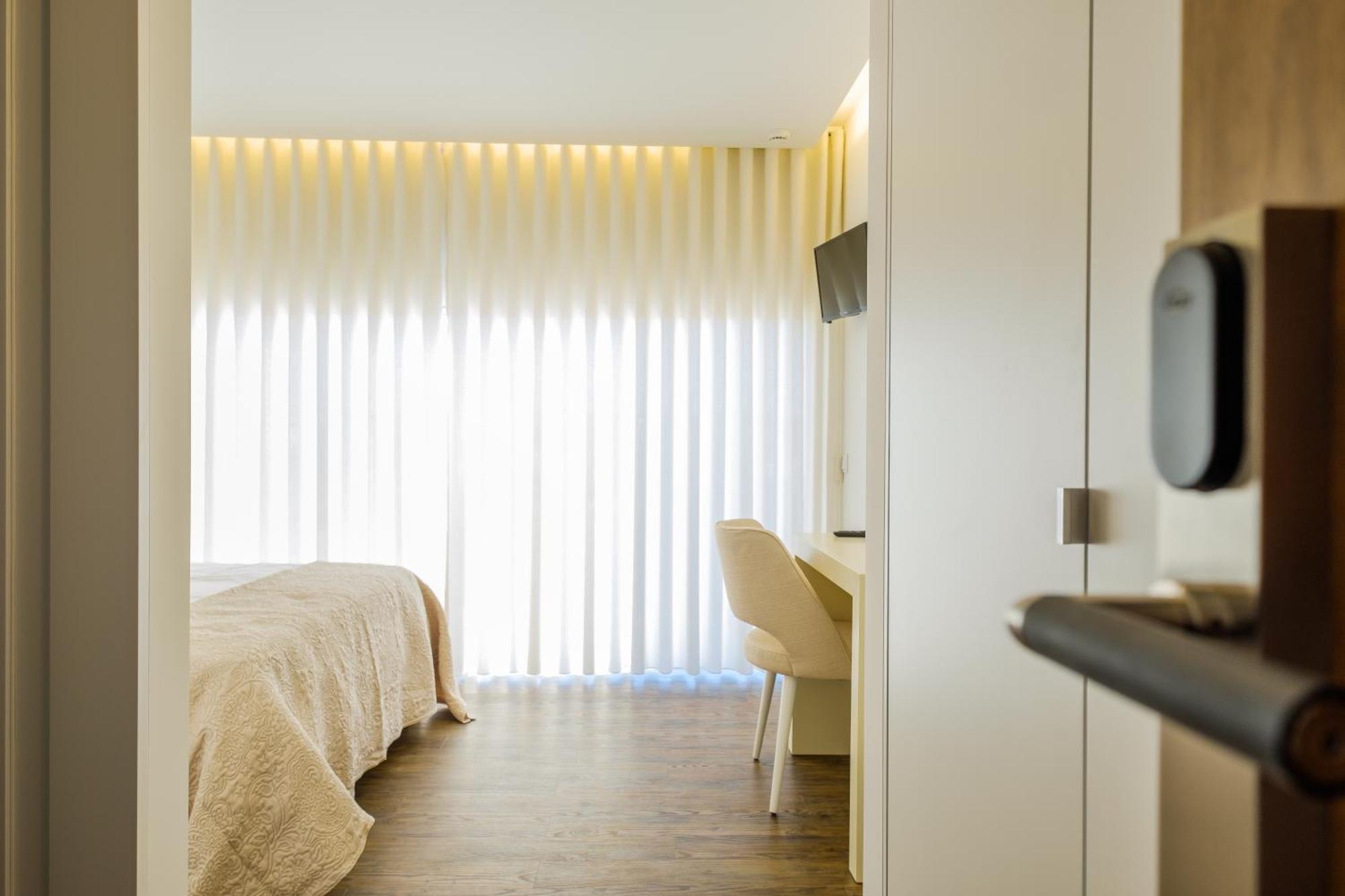 Double Room Mountain View