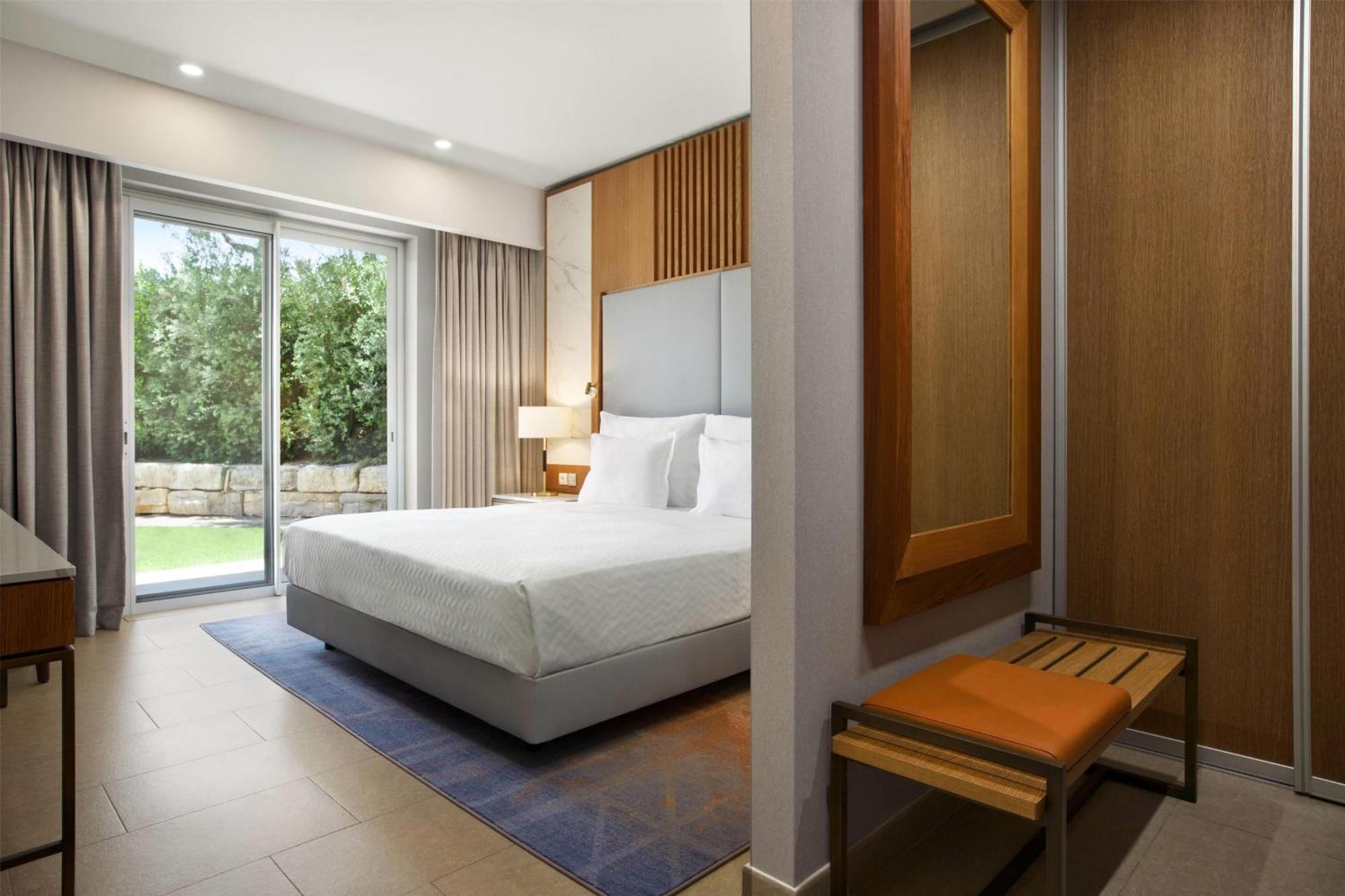 Accessible One Bedroom Sunset Suite