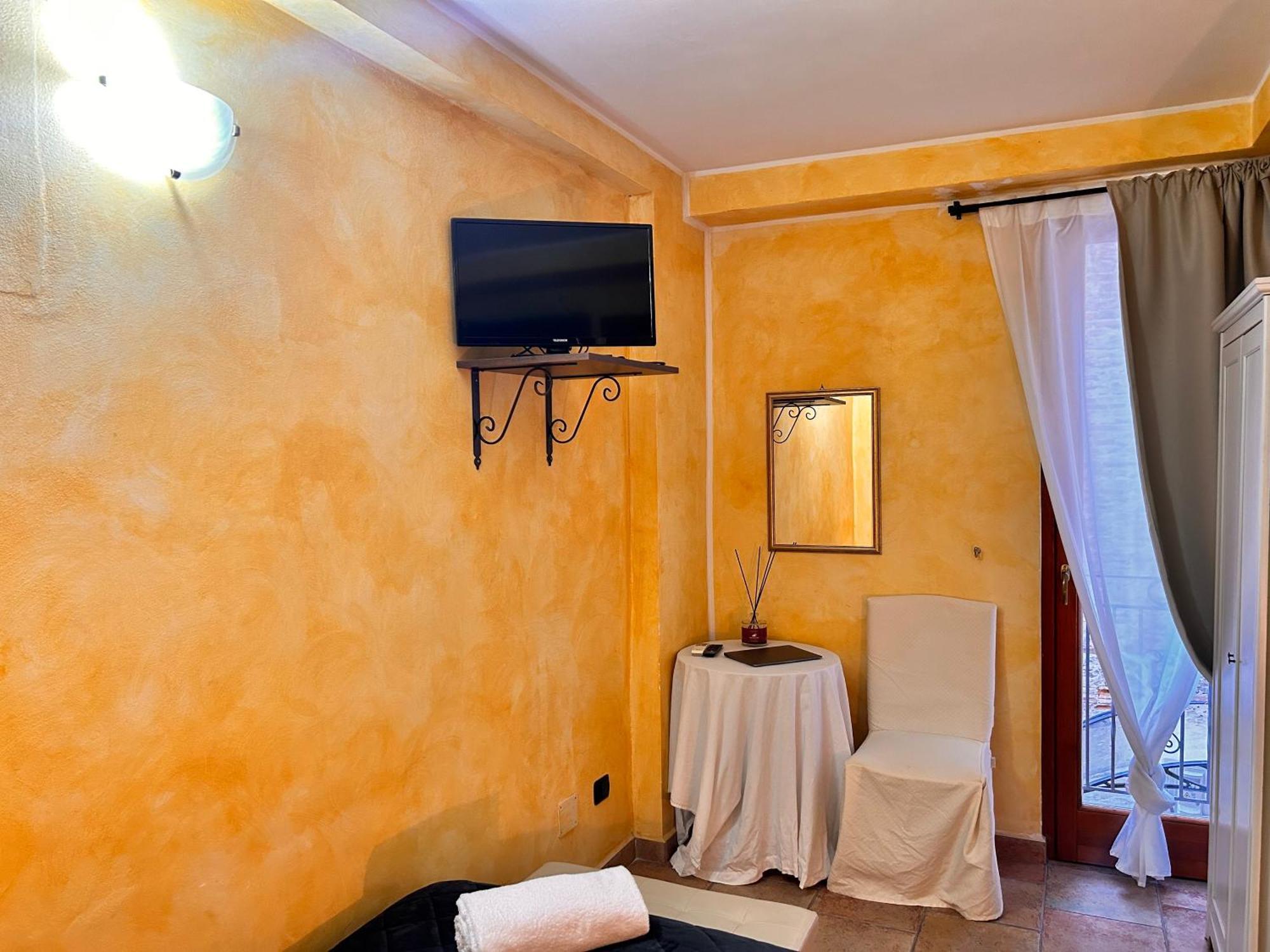 Single Room Bathroom