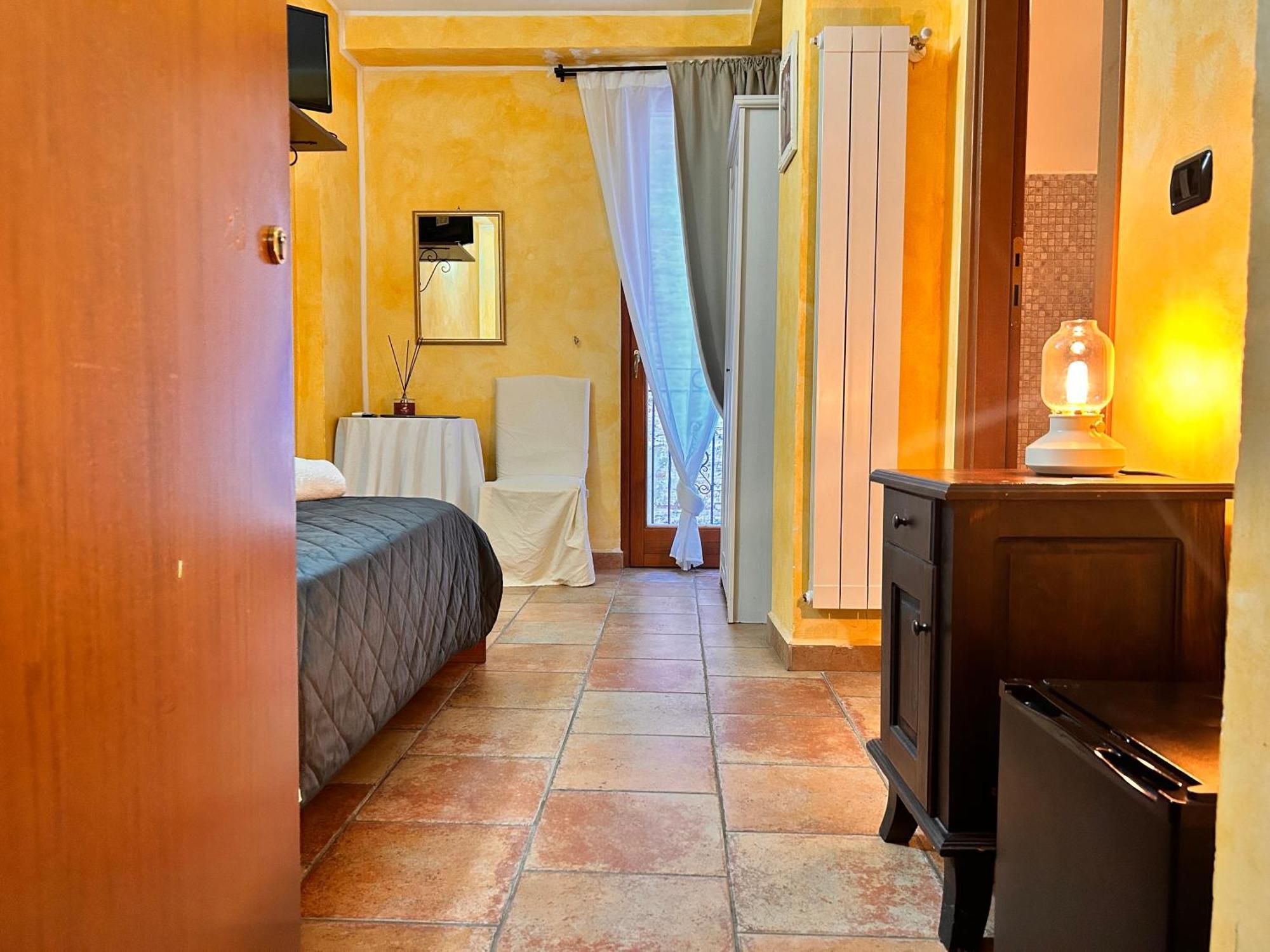 Single Room Bathroom