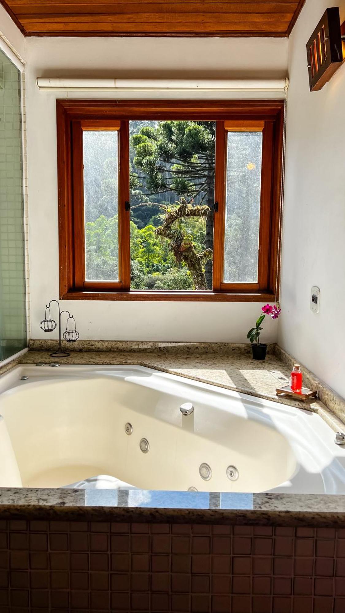 Deluxe Apartment Spa Bath