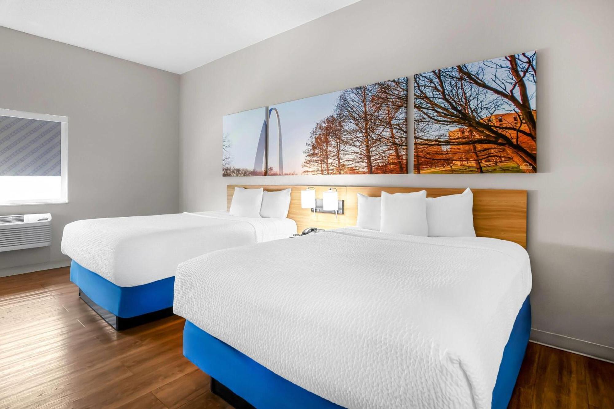 Queen Room Two Queen Beds Disability Access or Non-Smoking