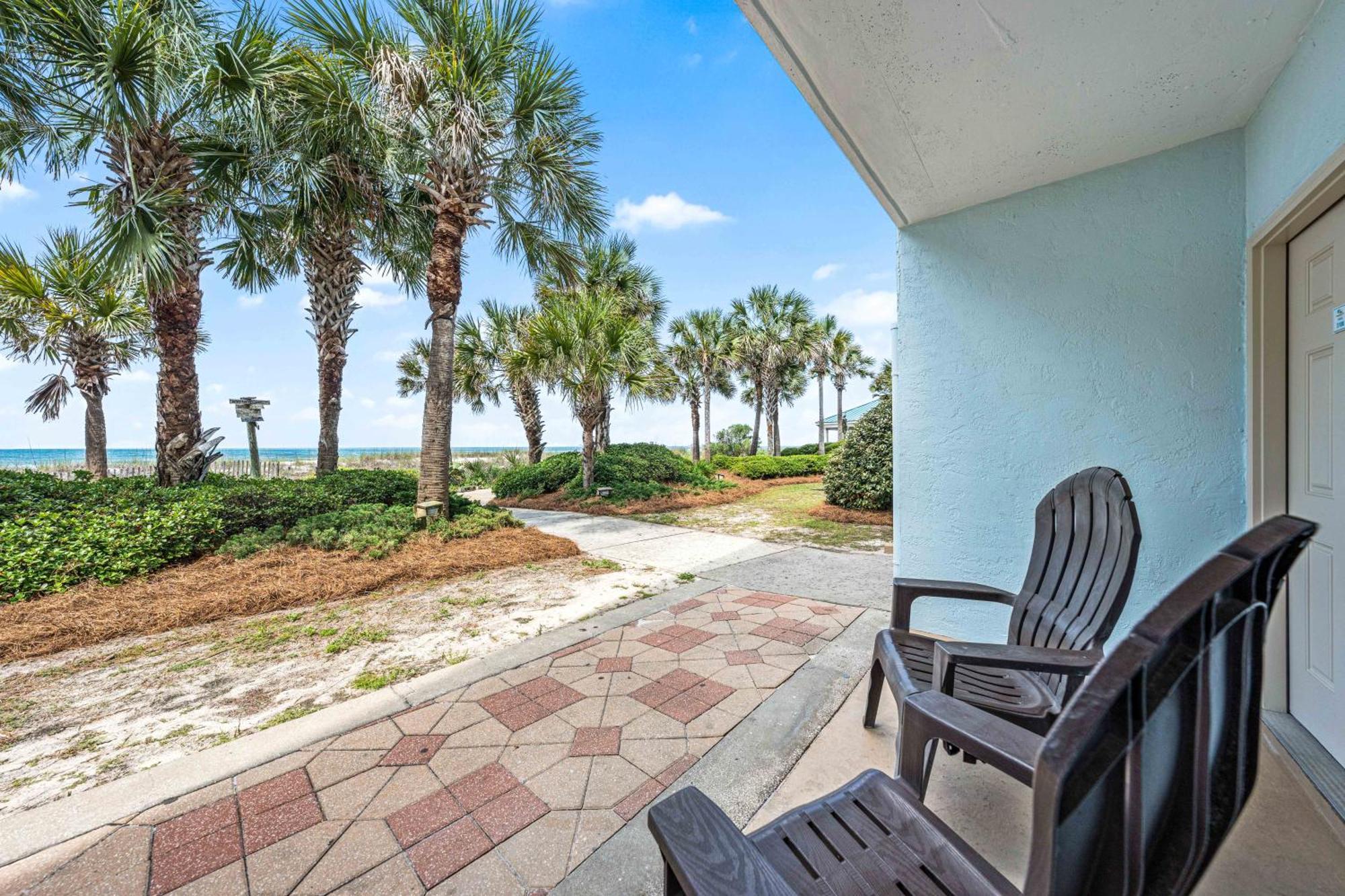 Standard Double Room Patio Gulf Side