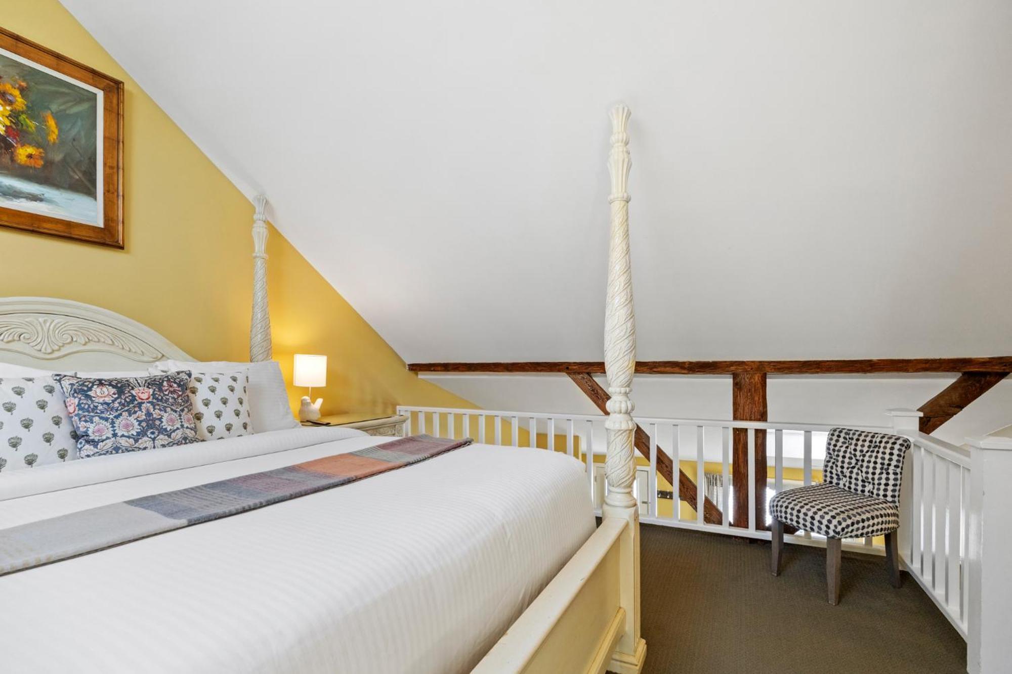 Queen Suite