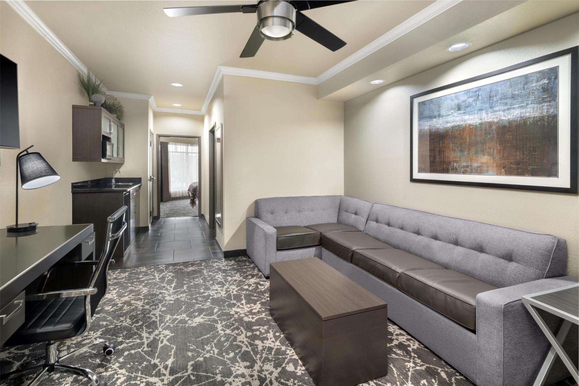 King Suite with Sofa Bed - Non-Smoking