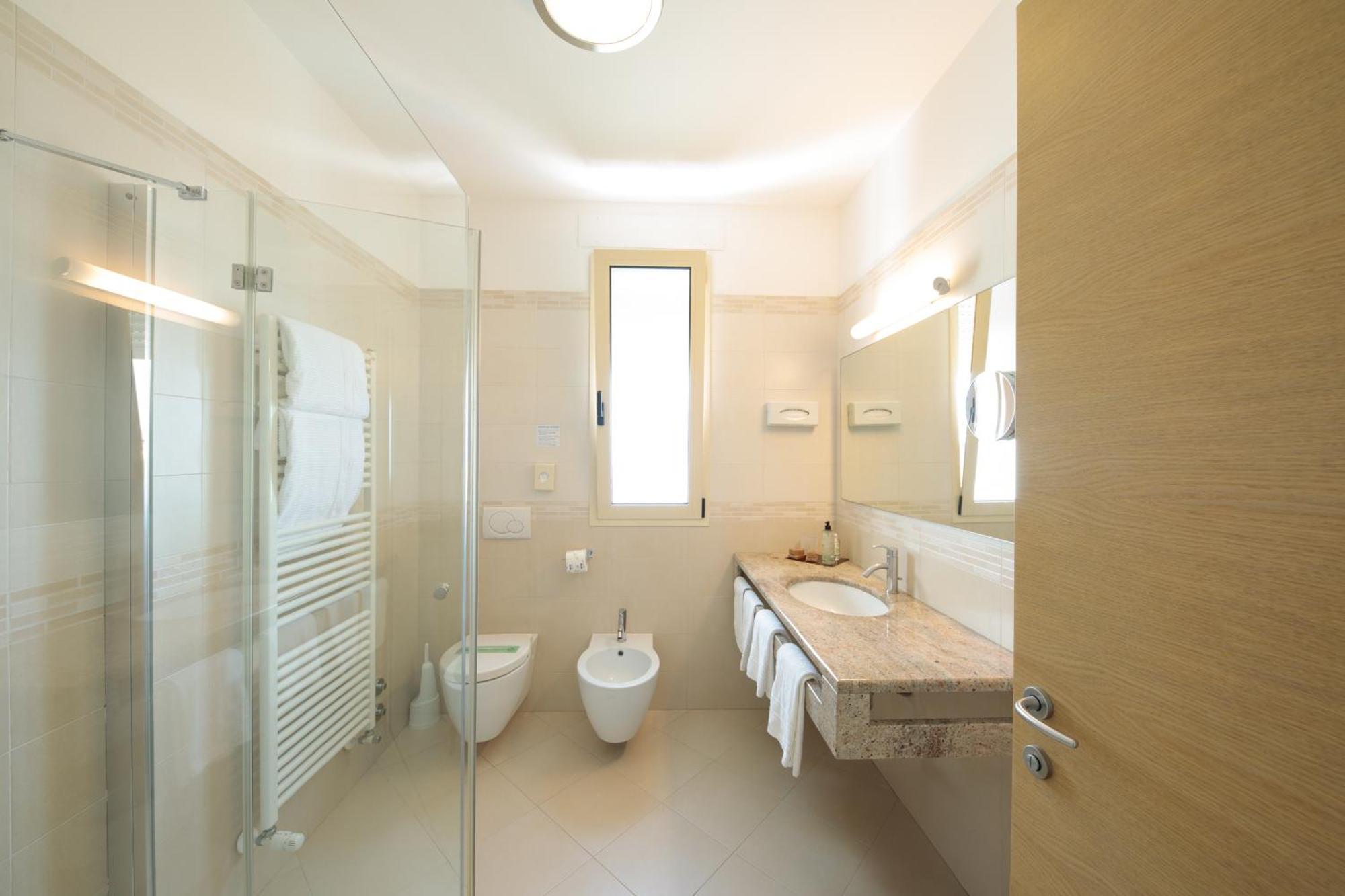 Superior Double Room Frontal Sea View