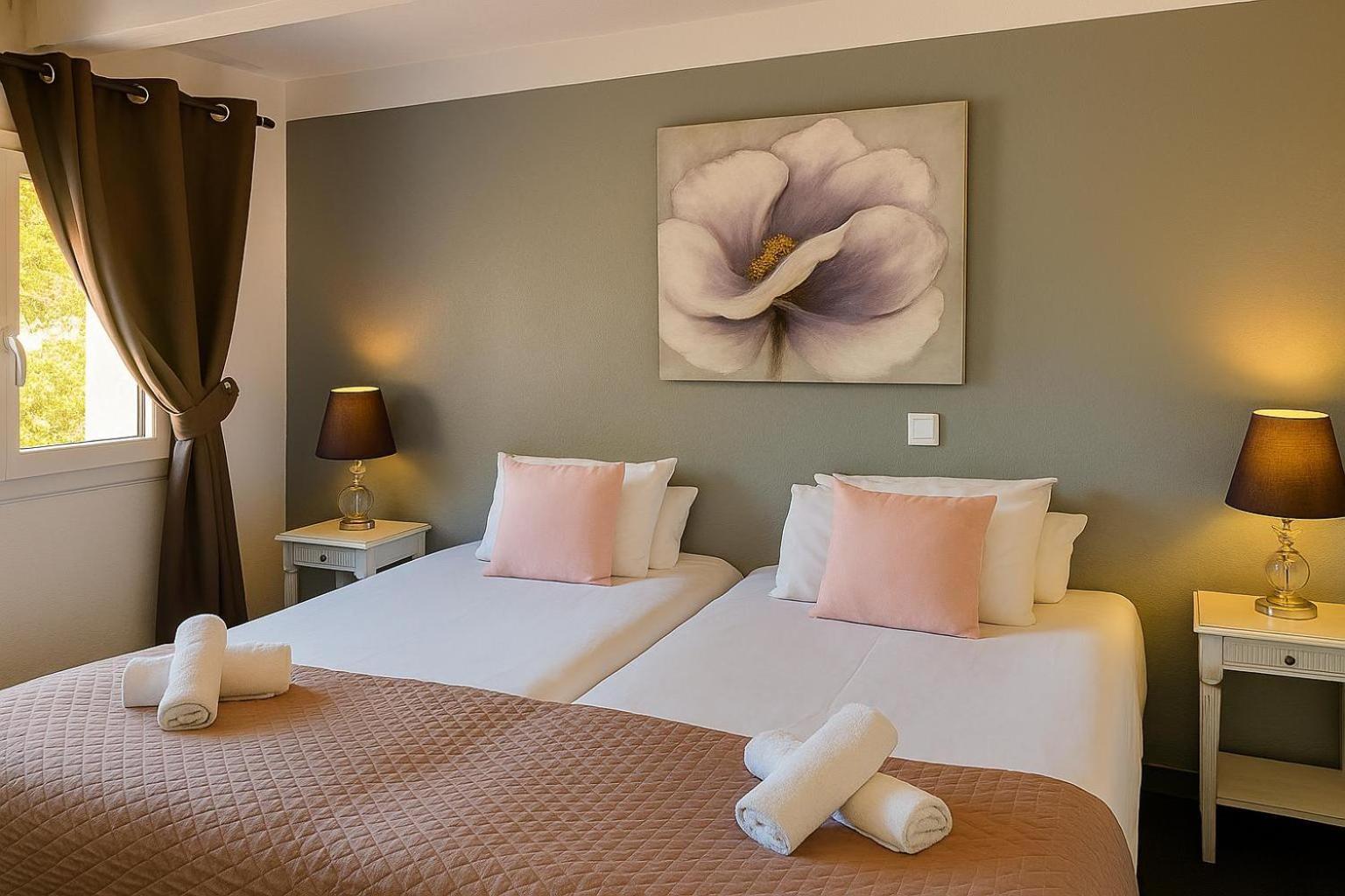 Connecting Rooms heated swimming pool access
