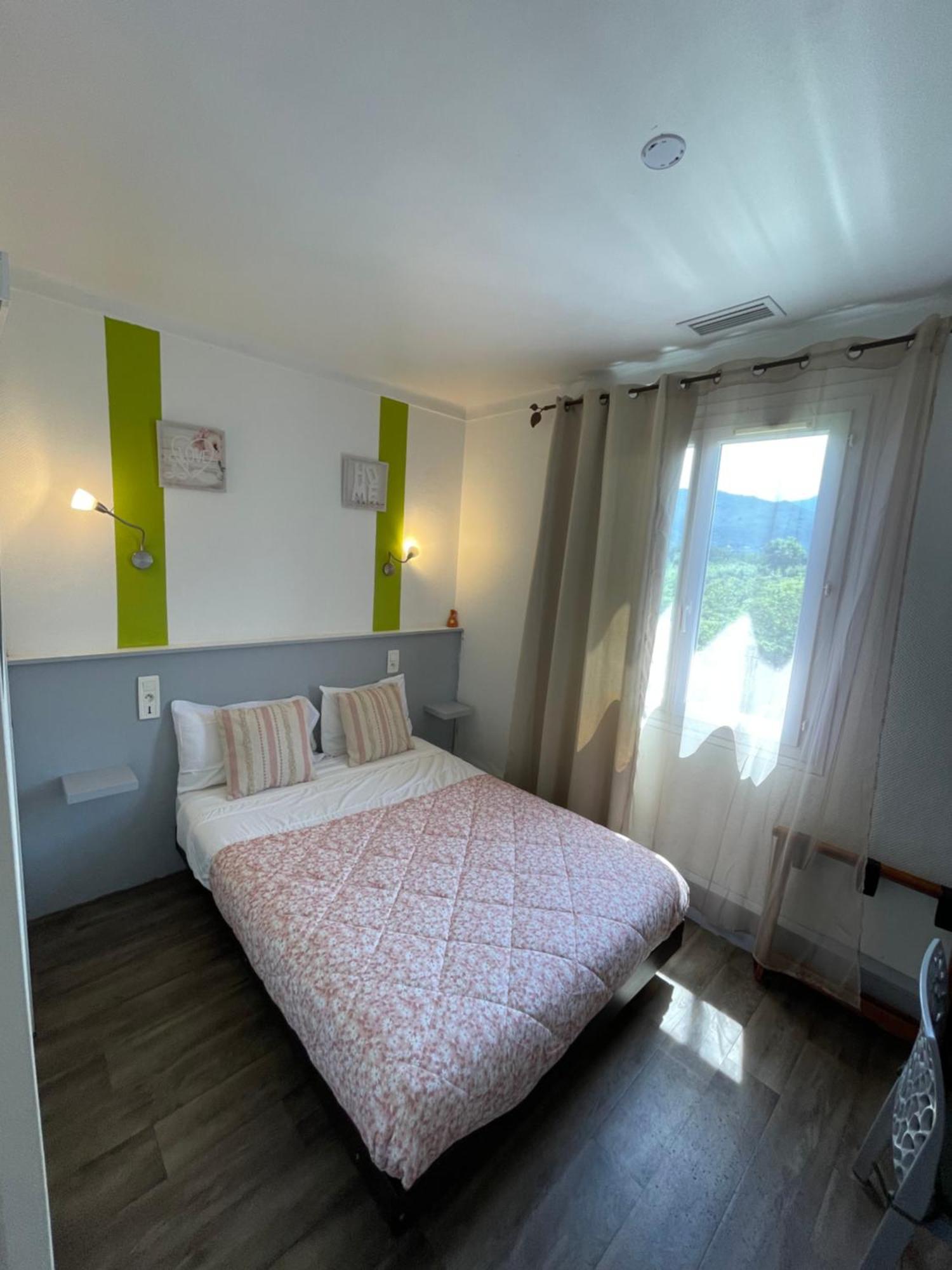 Double Room,1671871469:JPEG