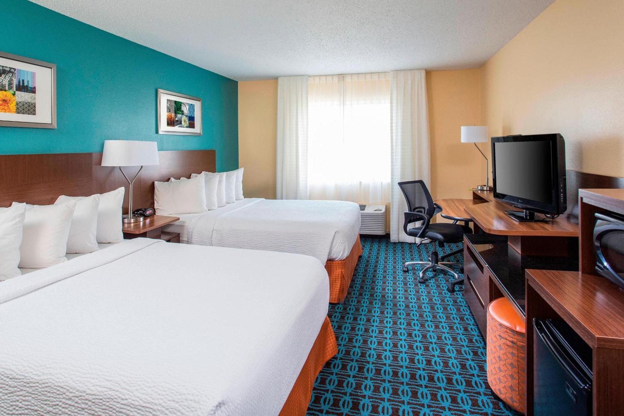 Deluxe Queen Room Two Queen Beds
