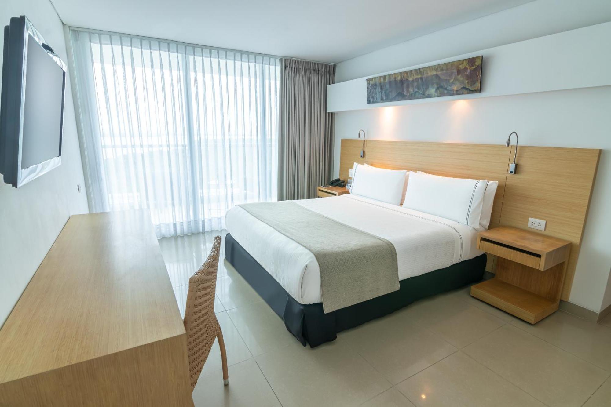 Standard Queen Room