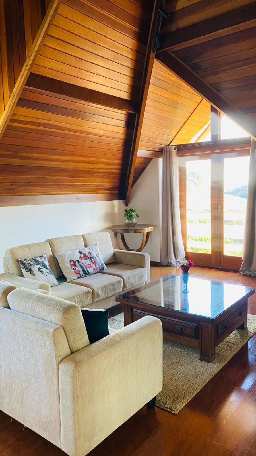 Deluxe Family Suite