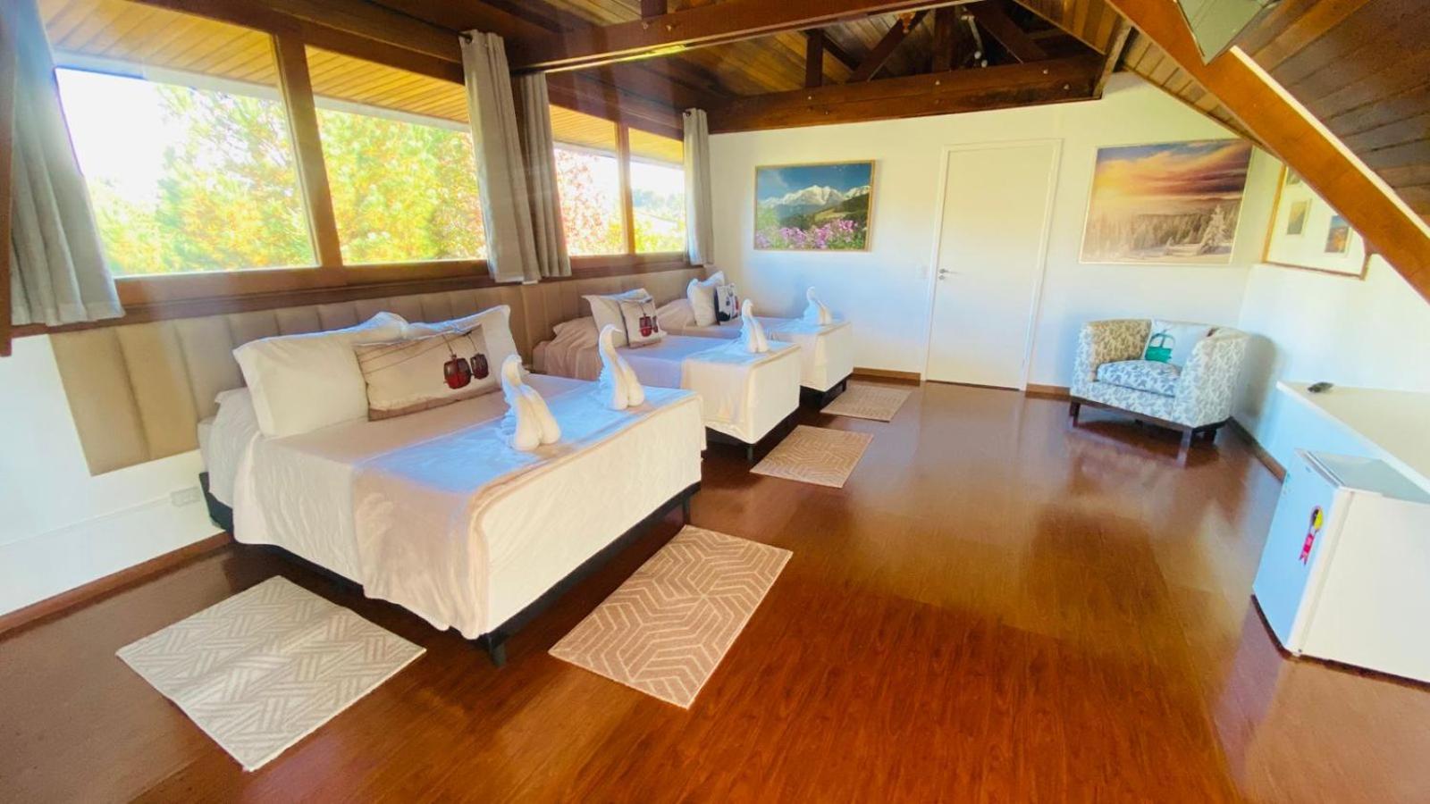 Deluxe Family Suite