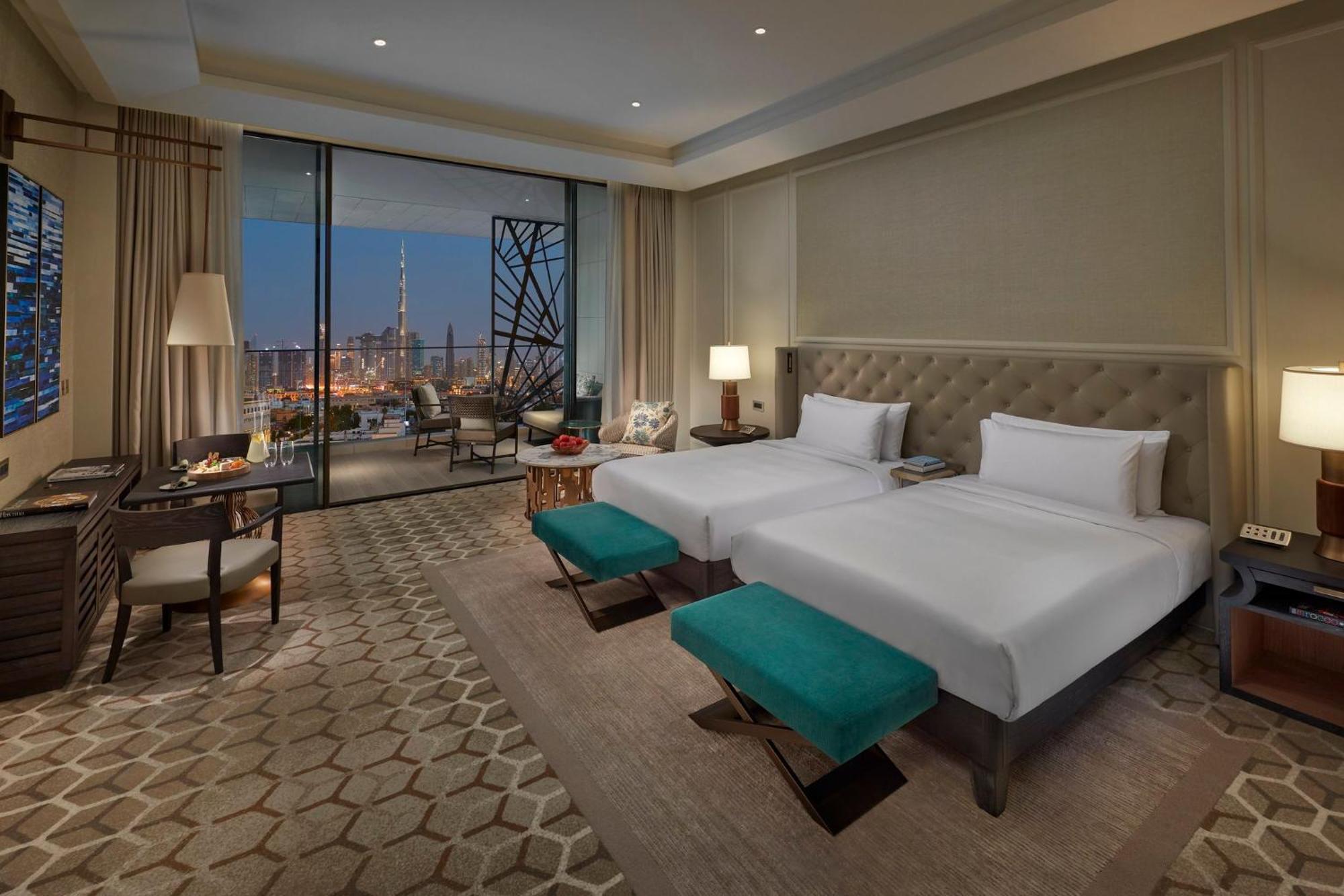 Deluxe Skyline View King Room