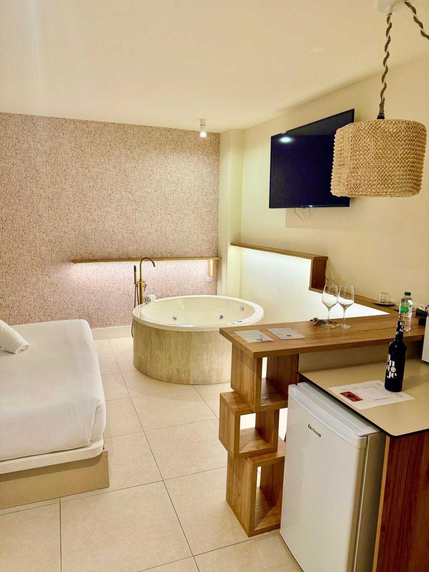 Double Premium Jacuzzi