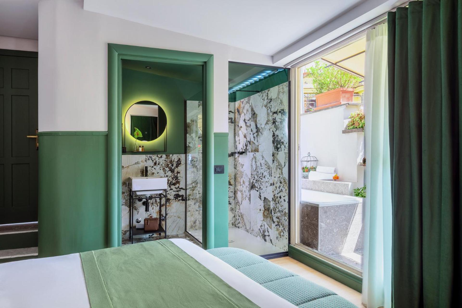 Deluxe Double Room Balcony Separate Building